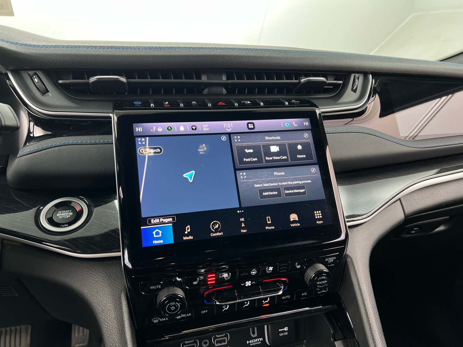 Thumbnail: 2023 Jeep Grand Cherokee - 3