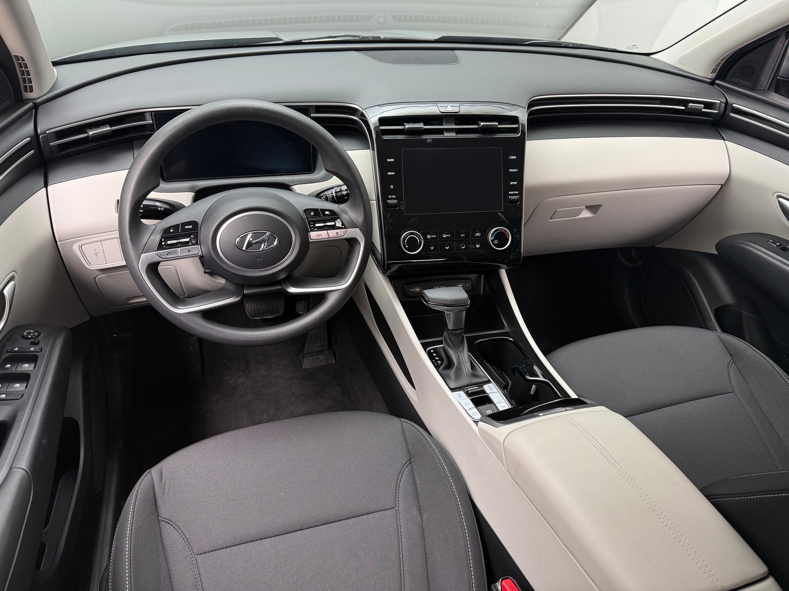 Thumbnail: 2024 Hyundai Tucson - 3