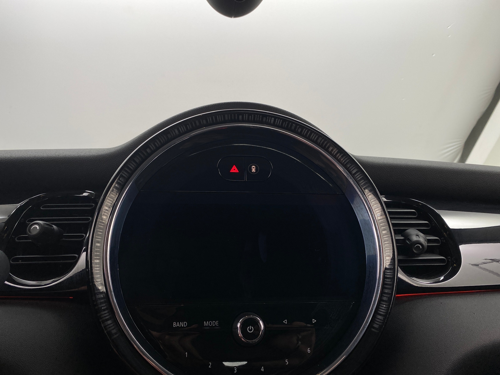 Thumbnail: 2022 MINI Cooper Hardtop - 3