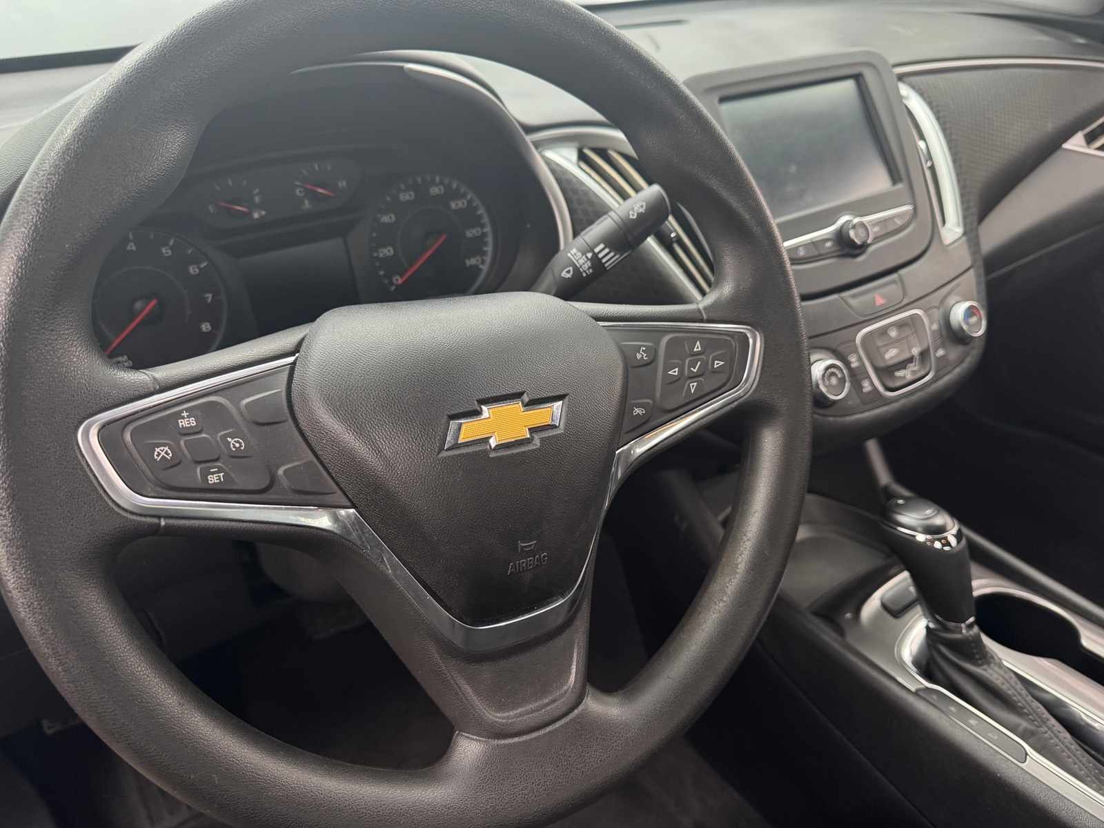 Thumbnail: 2018 Chevrolet Malibu - 5