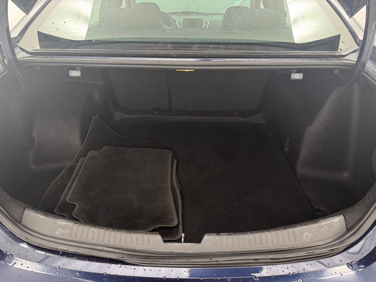 Thumbnail: 2018 Chevrolet Malibu - 7