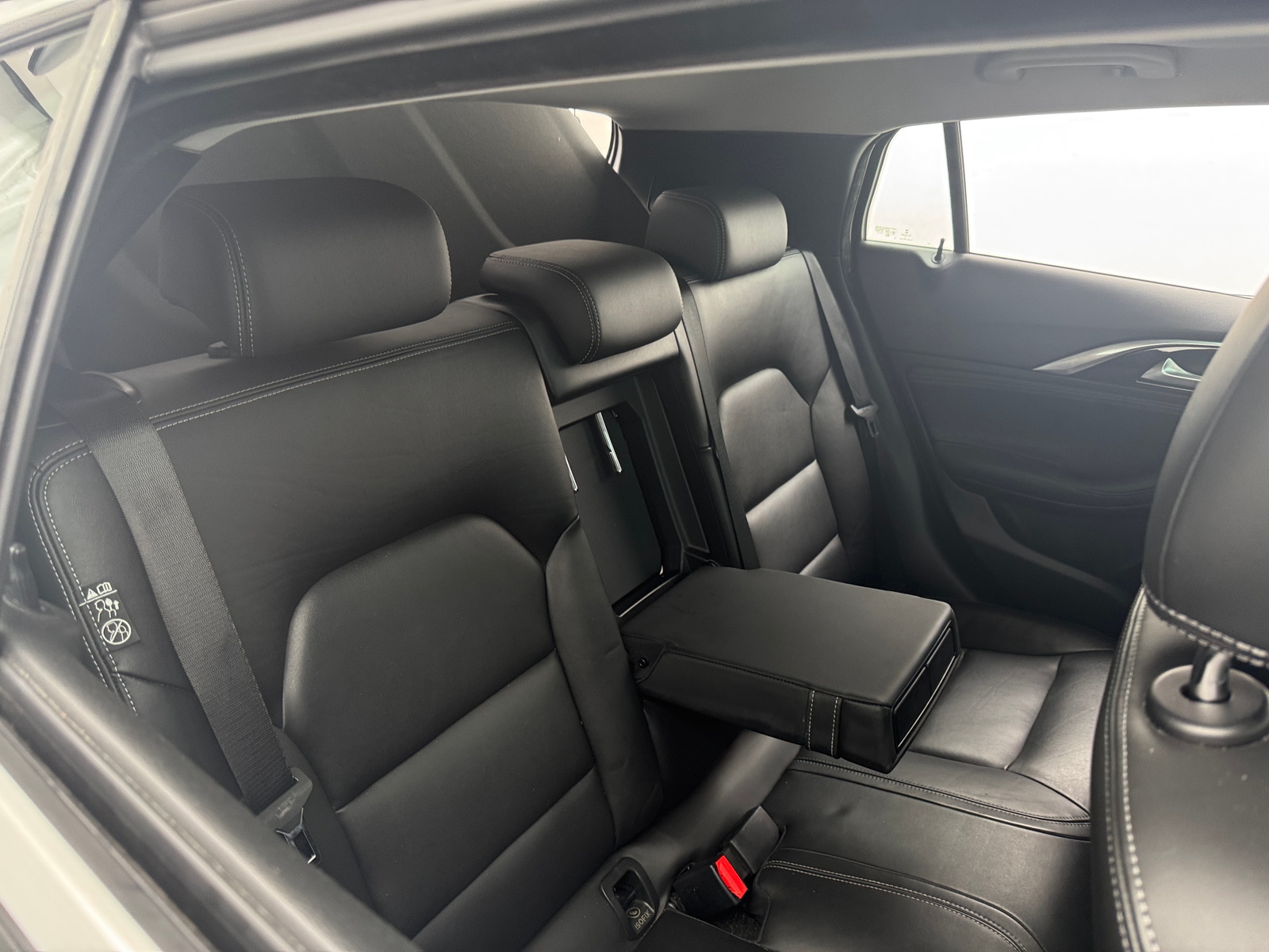 Thumbnail: 2018 INFINITI QX30 - 5