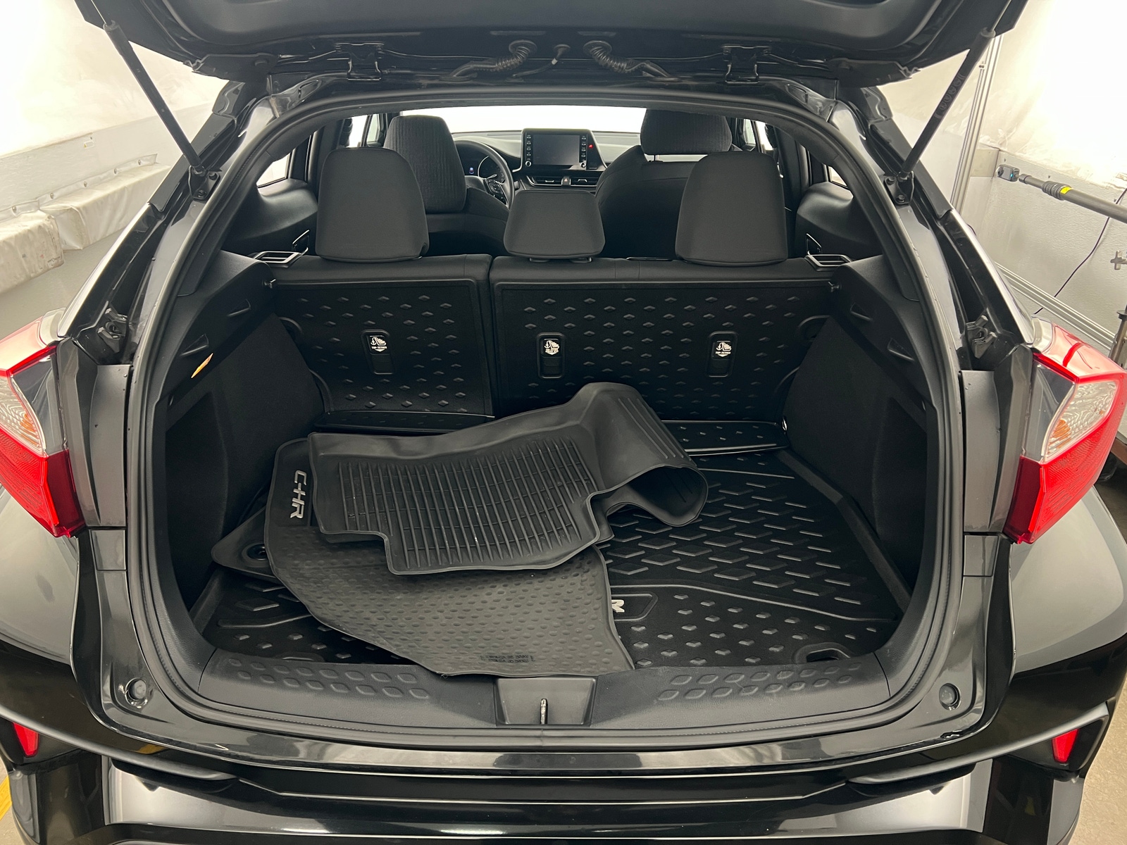 Thumbnail: 2019 Toyota C-HR - 7