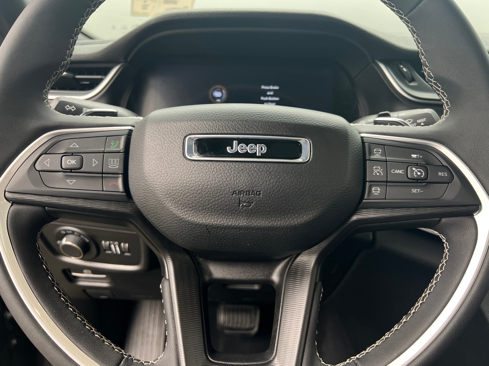 Thumbnail: 2024 Jeep Grand Cherokee L - 5