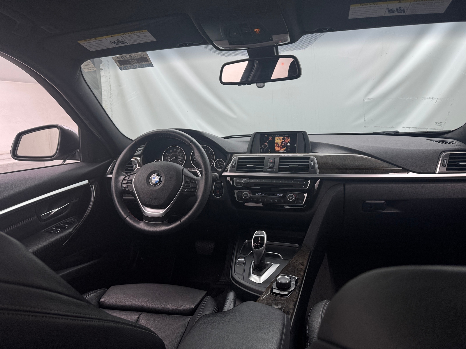 Thumbnail: 2016 BMW 3 Series - 2