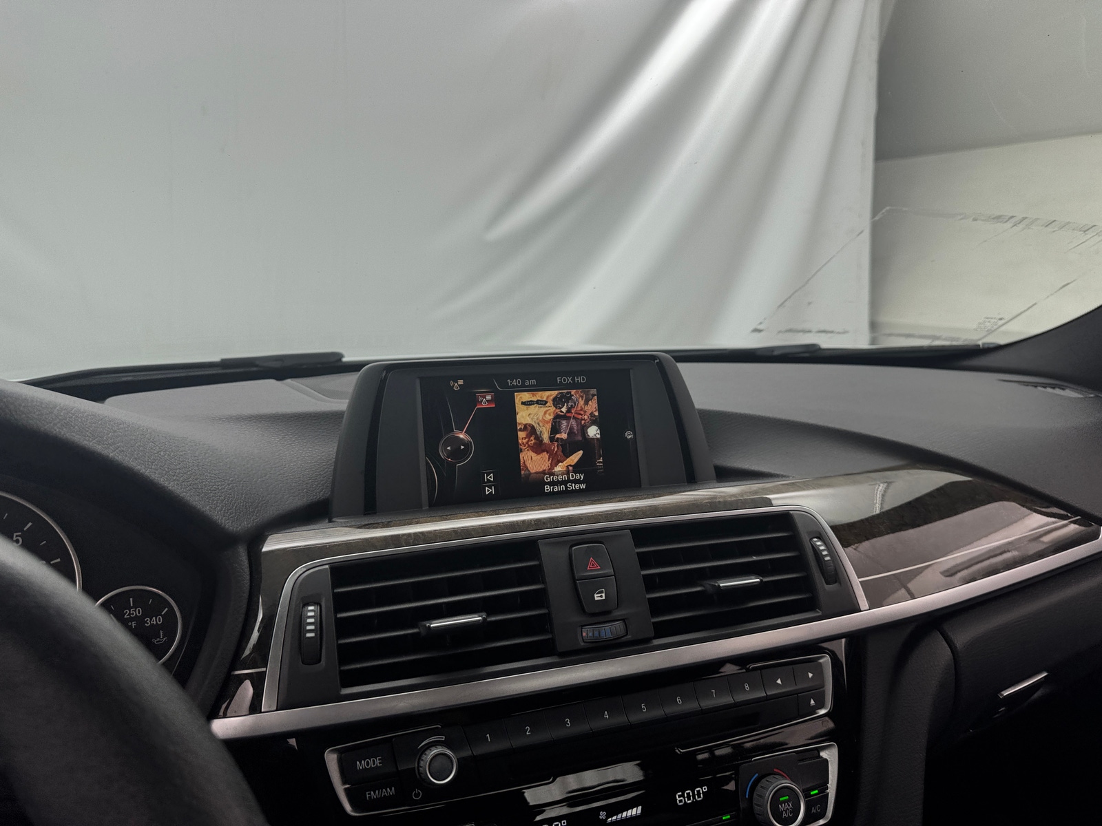 Thumbnail: 2016 BMW 3 Series - 3