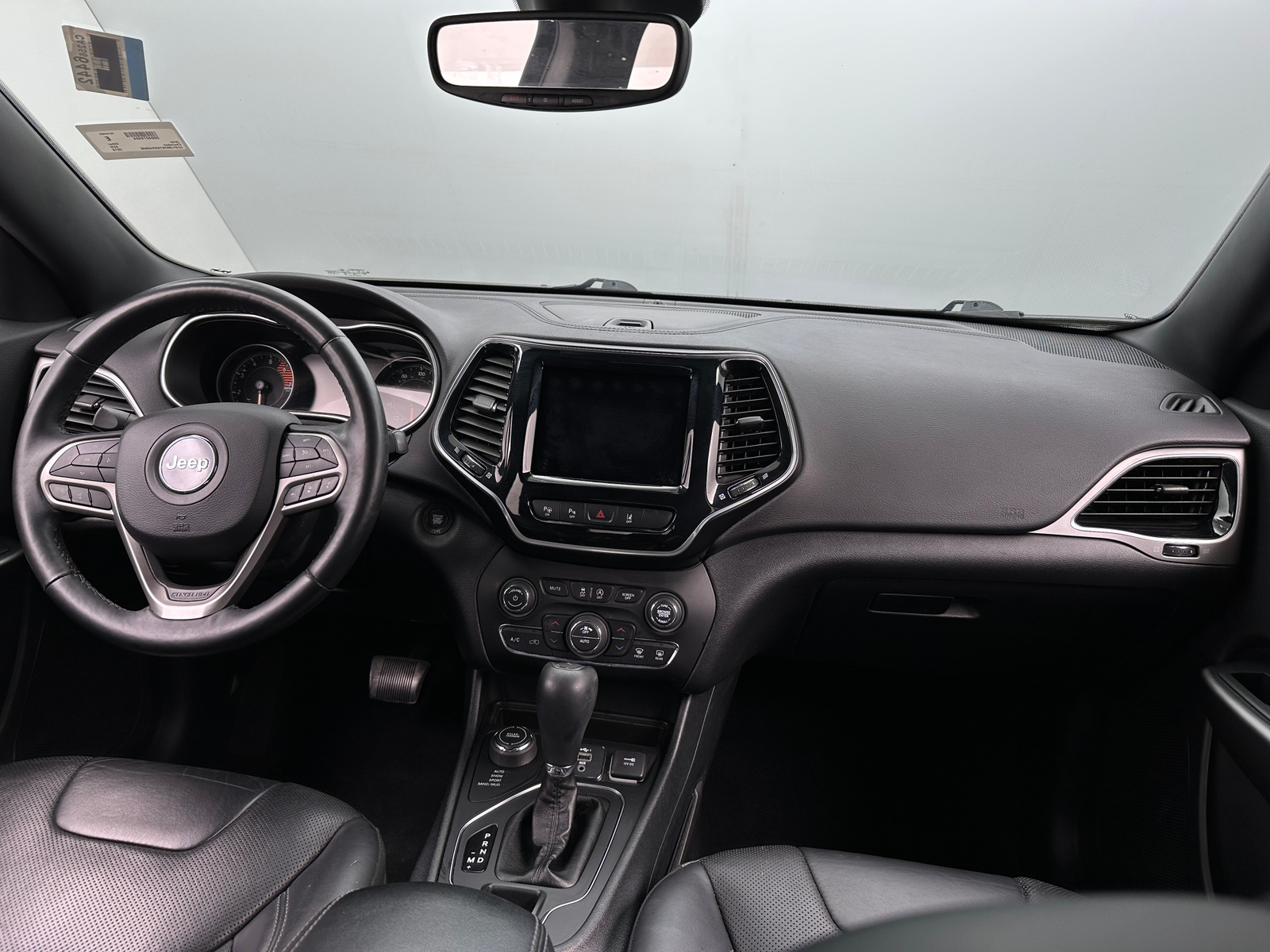 Thumbnail: 2019 Jeep Cherokee - 2