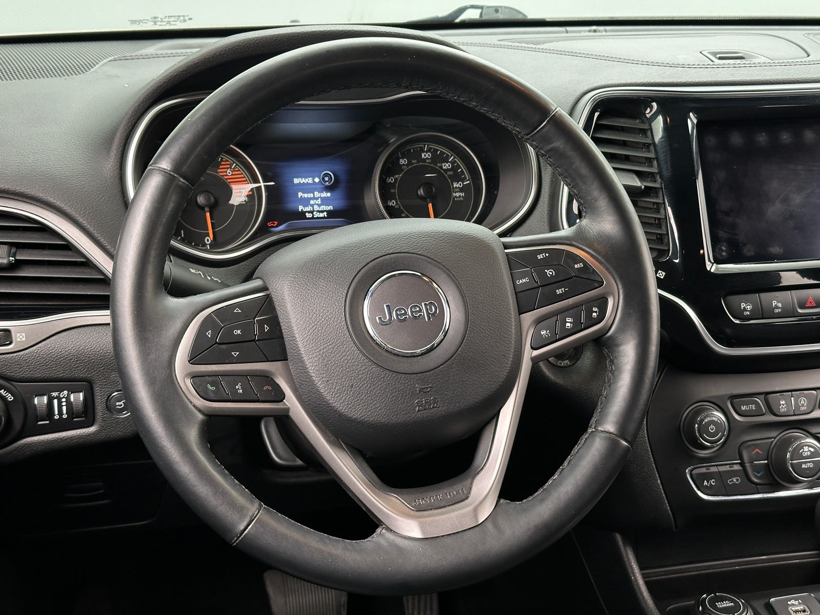 Thumbnail: 2019 Jeep Cherokee - 4