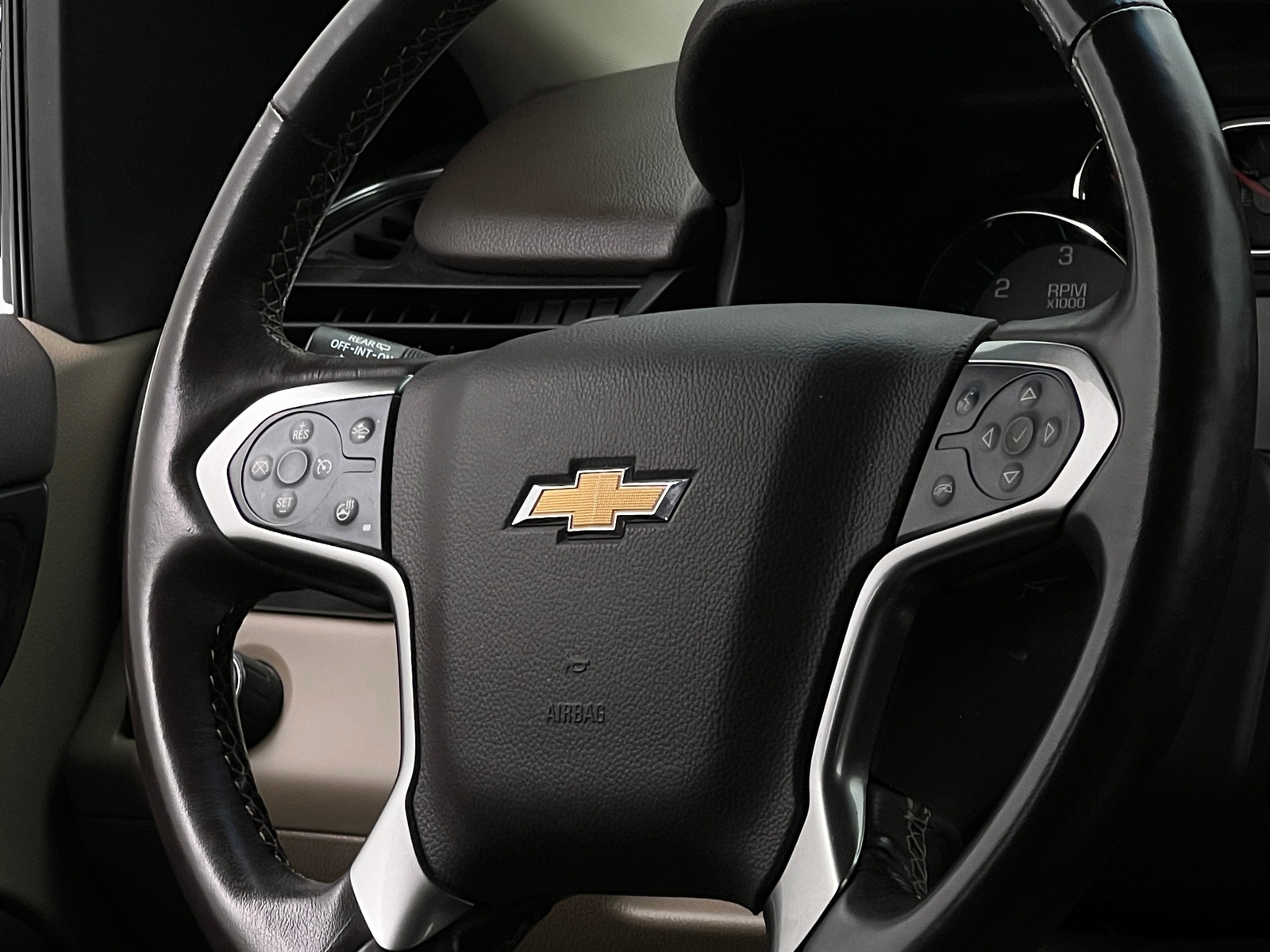 Thumbnail: 2020 Chevrolet Tahoe - 4