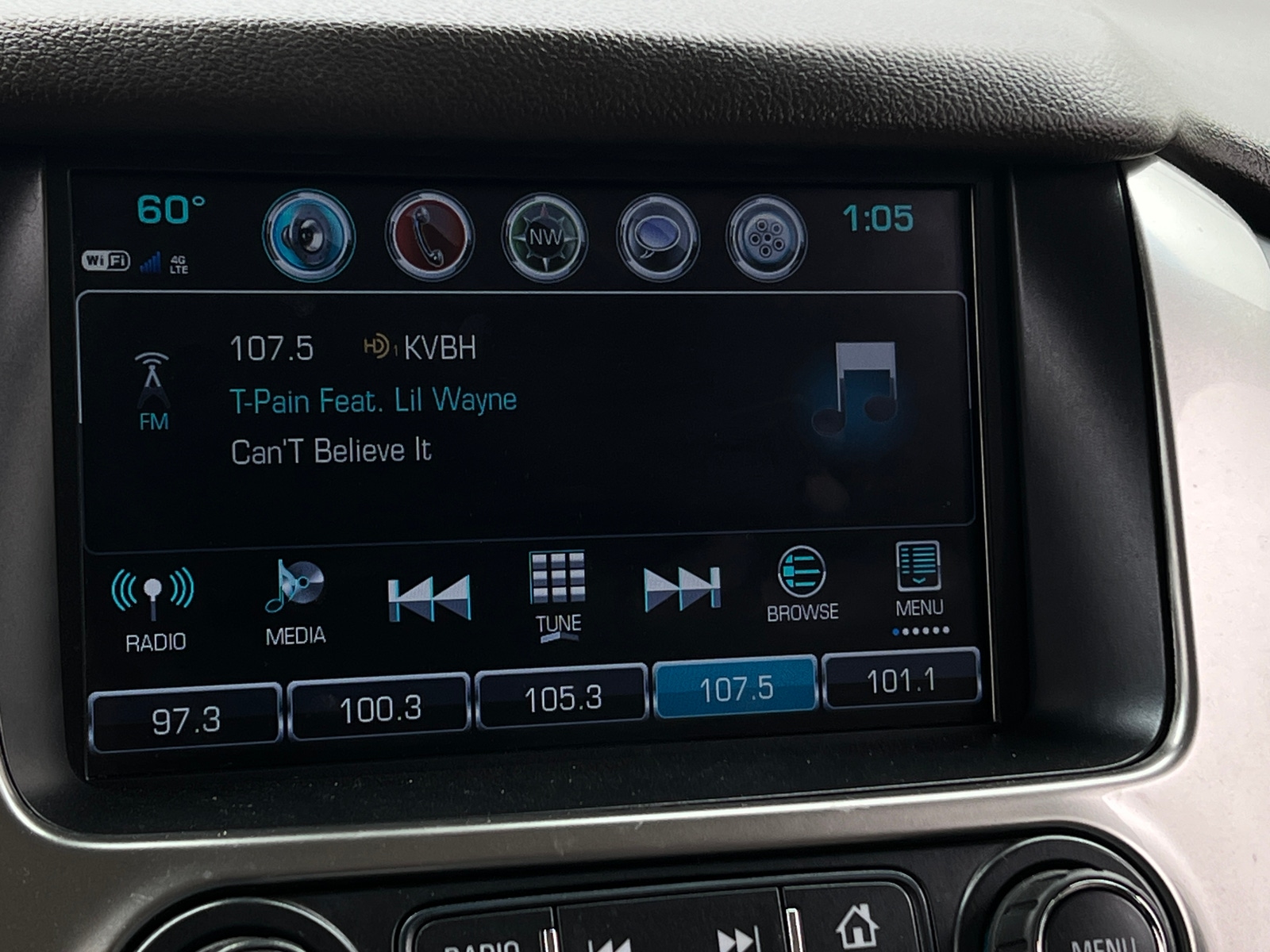 Thumbnail: 2020 Chevrolet Tahoe - 3