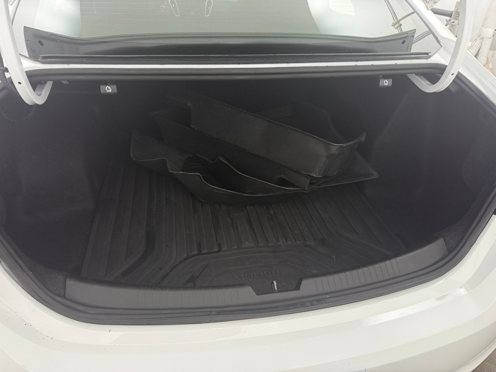 Thumbnail: 2023 Chevrolet Malibu - 7