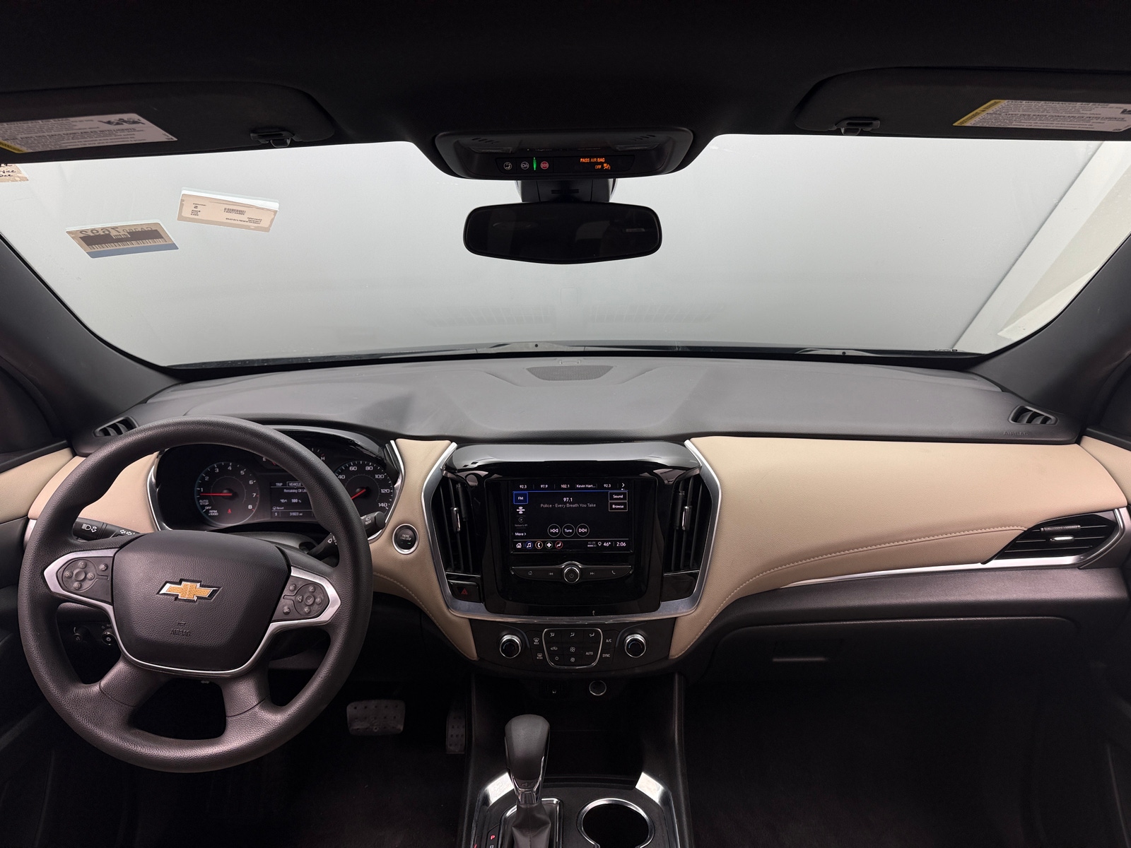 Thumbnail: 2023 Chevrolet Traverse - 3