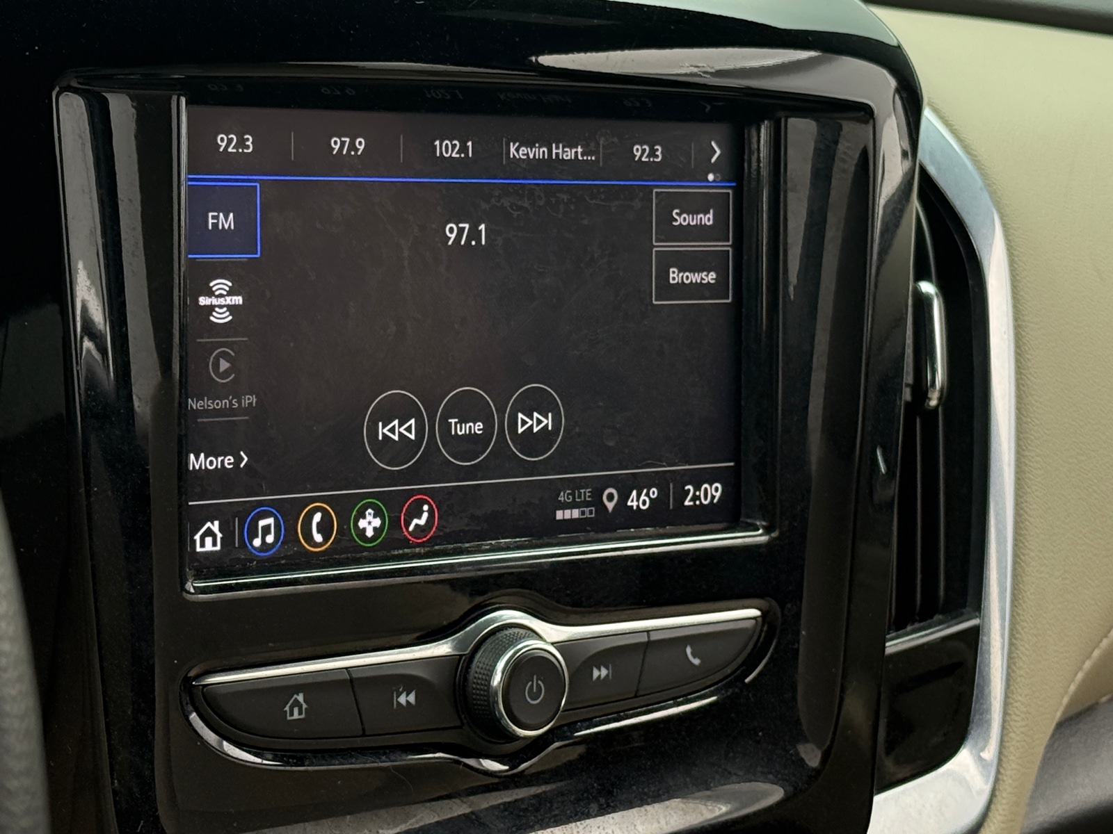 Thumbnail: 2023 Chevrolet Traverse - 4