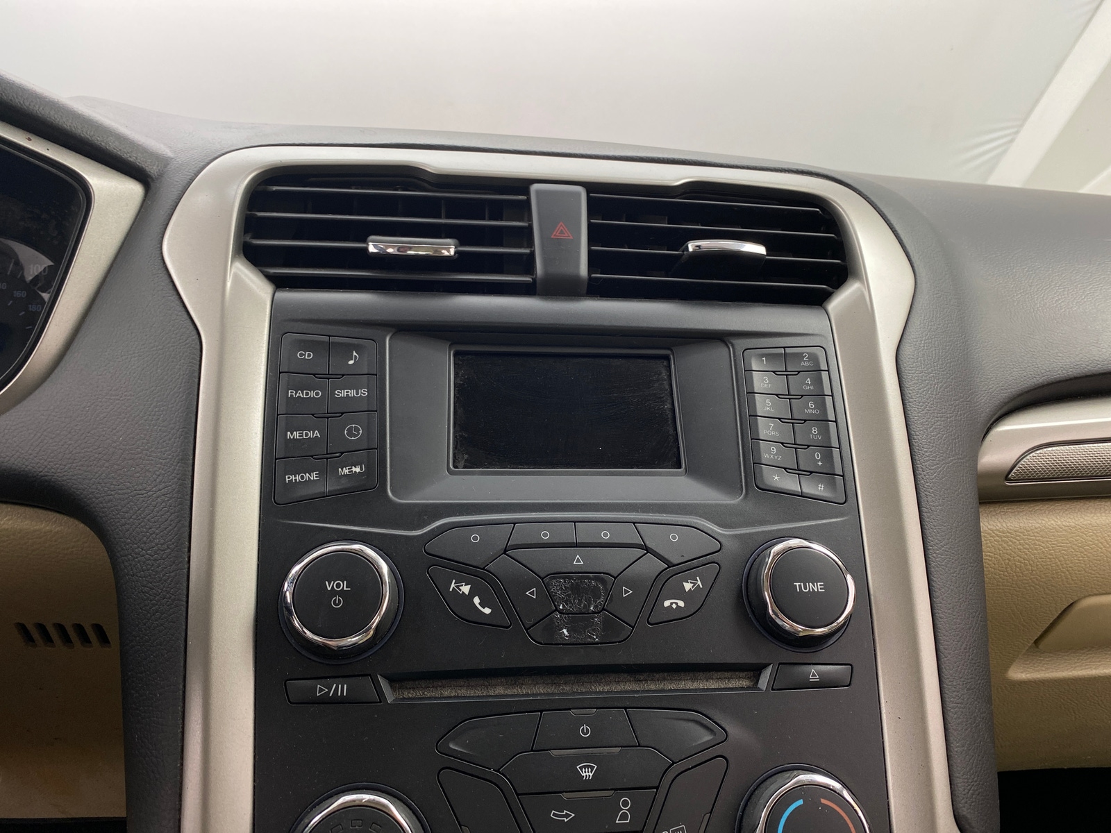 Thumbnail: 2013 Ford Fusion - 4