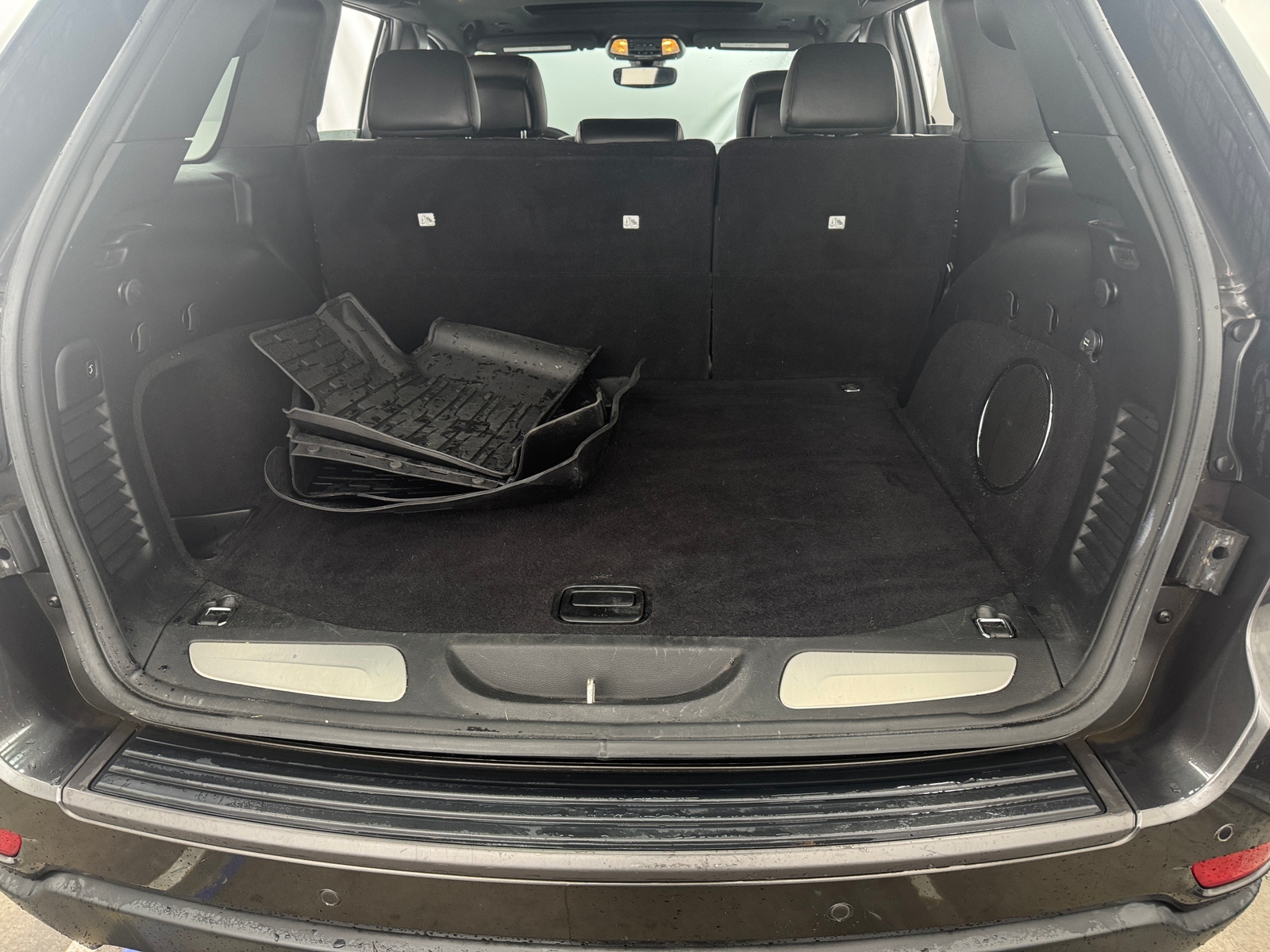 Thumbnail: 2019 Jeep Grand Cherokee - 7