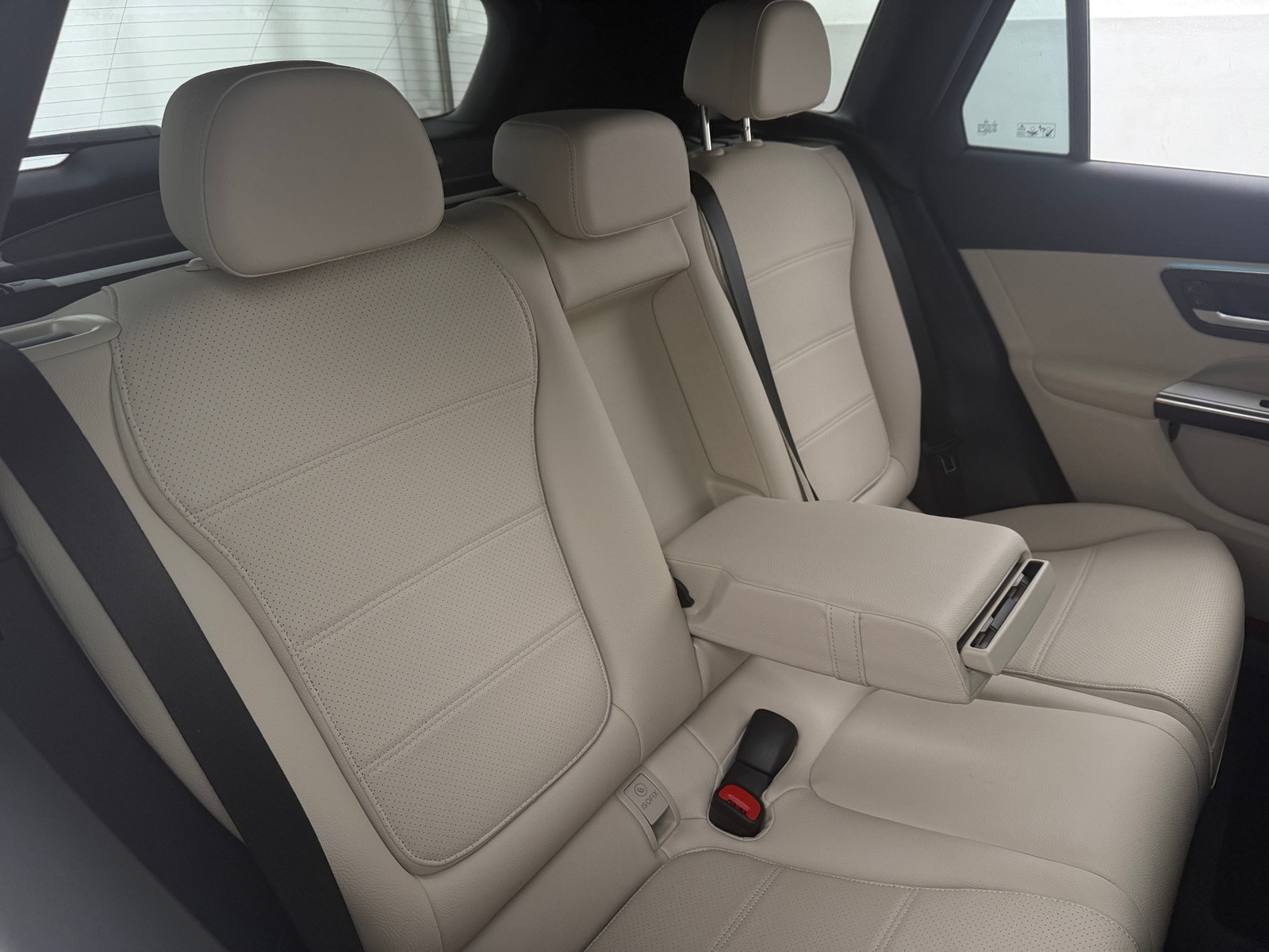 Thumbnail: 2025 Mercedes-Benz GLC - 5