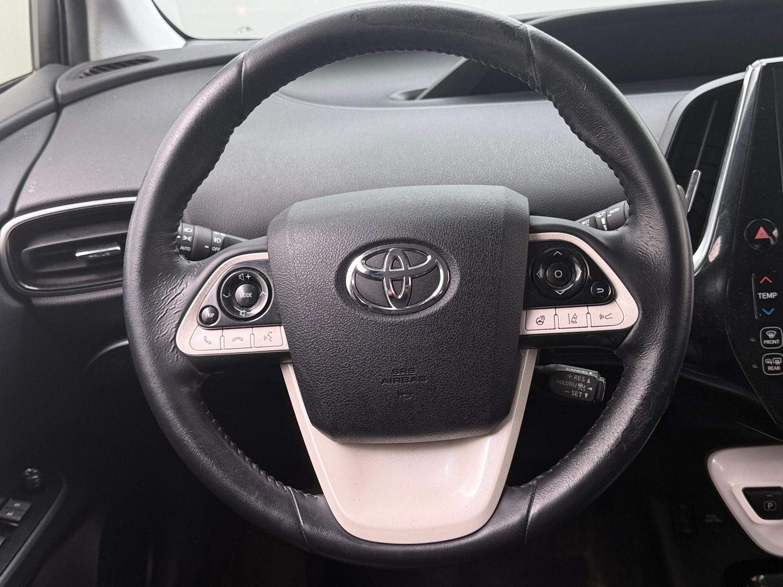 Thumbnail: 2017 Toyota Prius Prime - 4