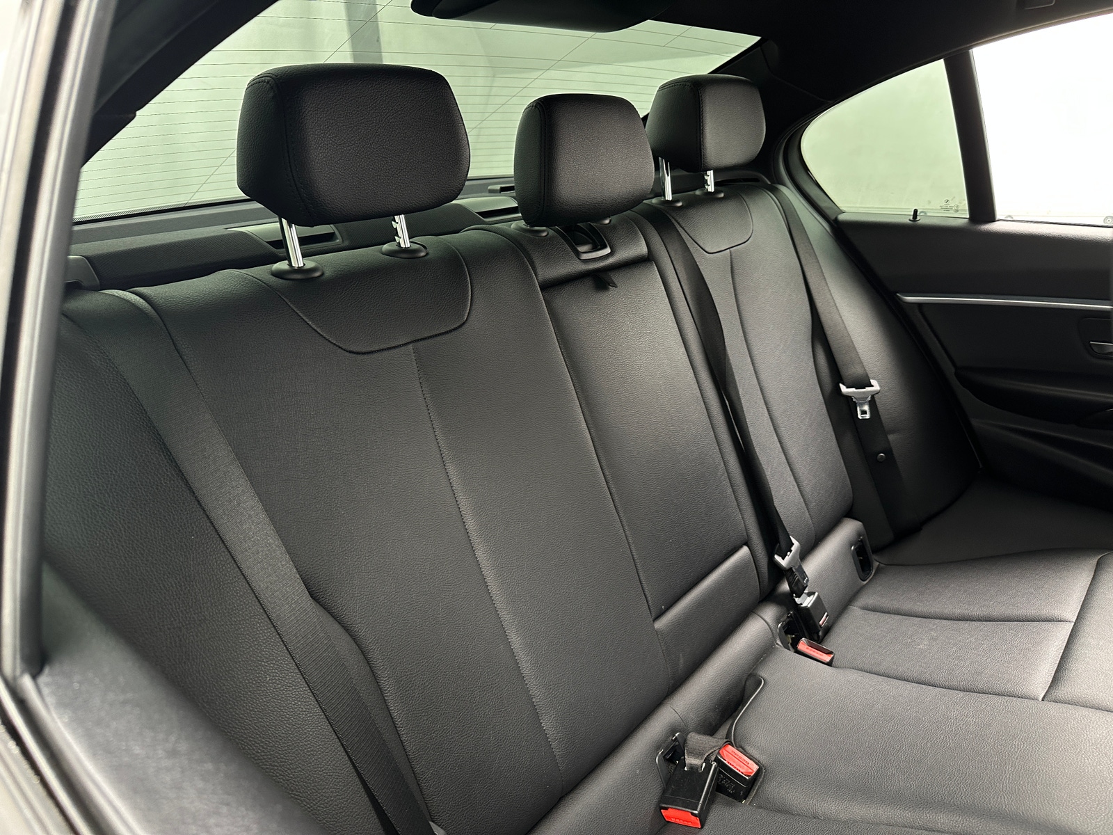 Thumbnail: 2016 BMW 3 Series - 5