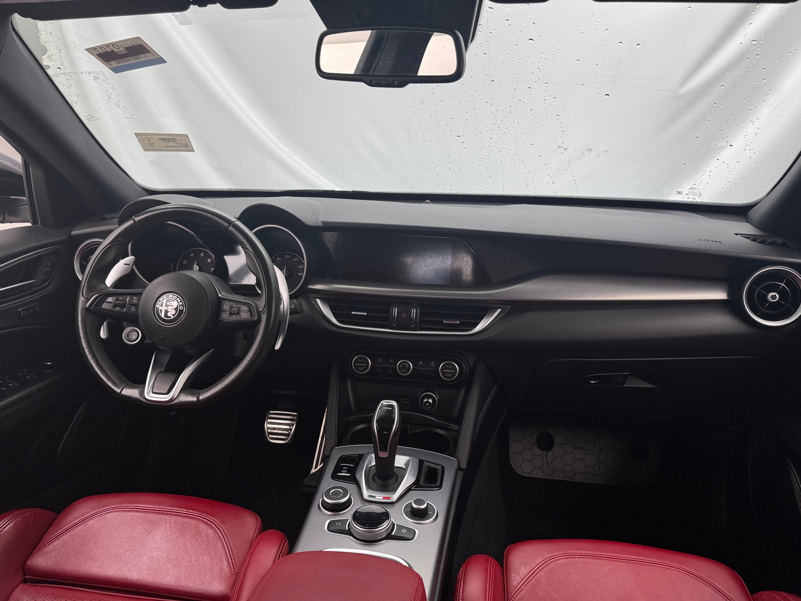 Thumbnail: 2022 Alfa Romeo Stelvio - 2