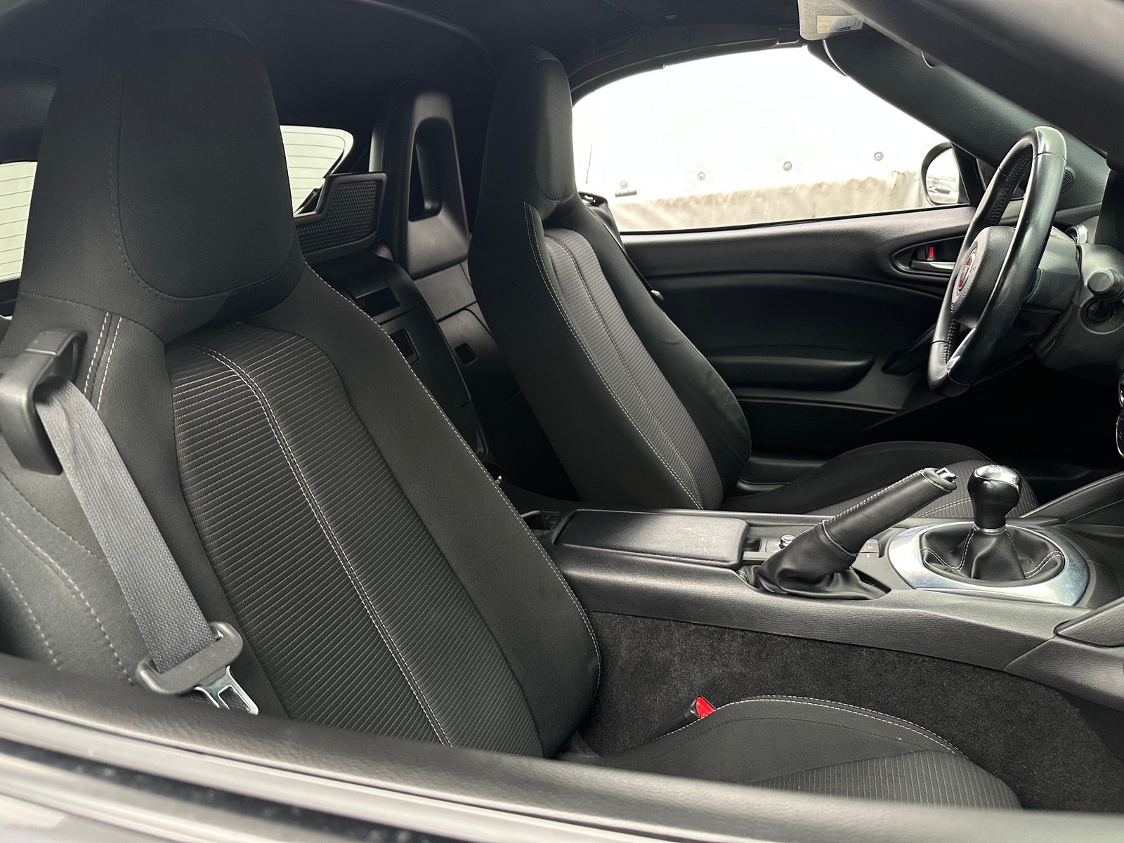 Thumbnail: 2017 Fiat 124 Spider - 2