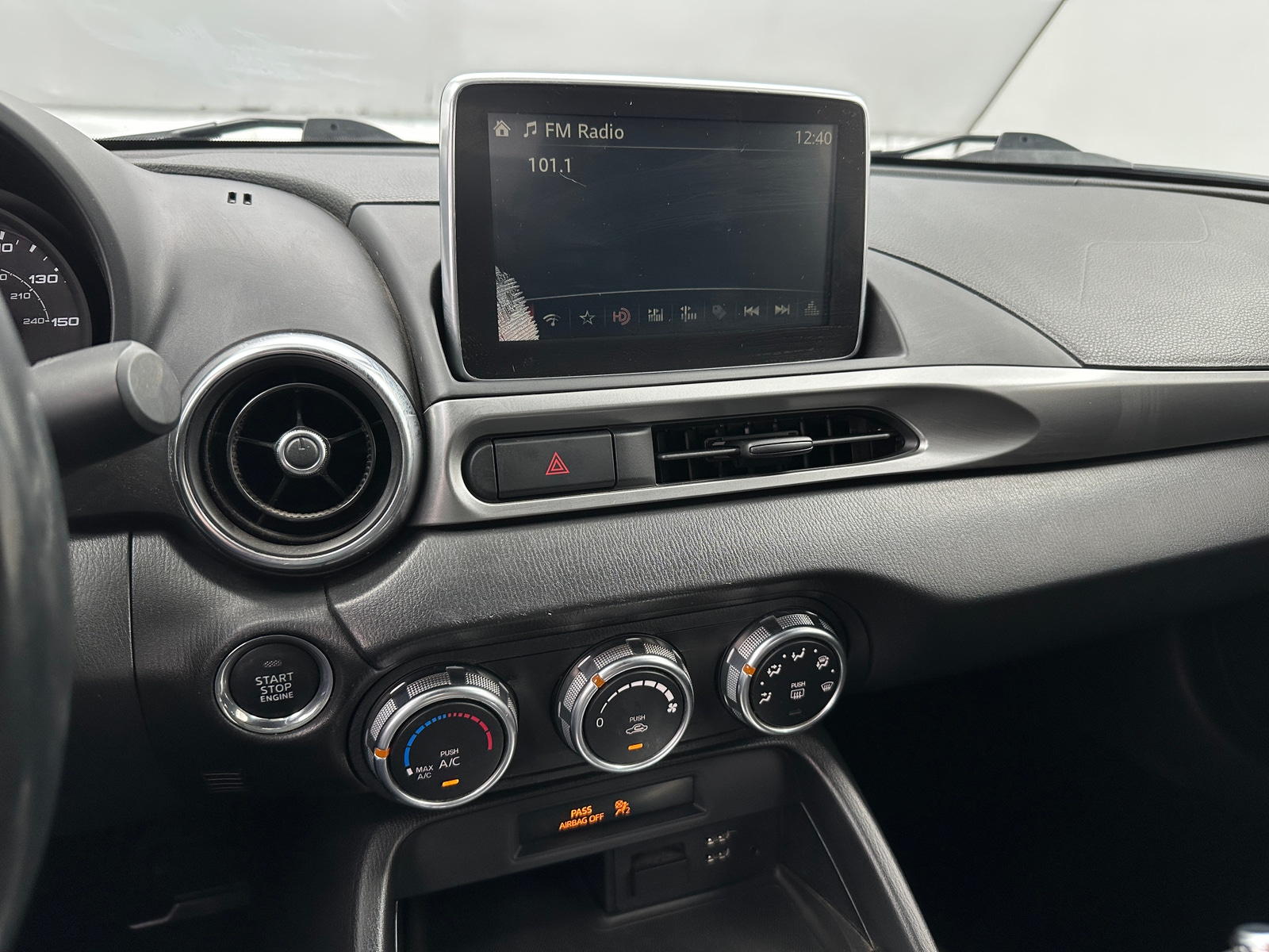 Thumbnail: 2017 Fiat 124 Spider - 4