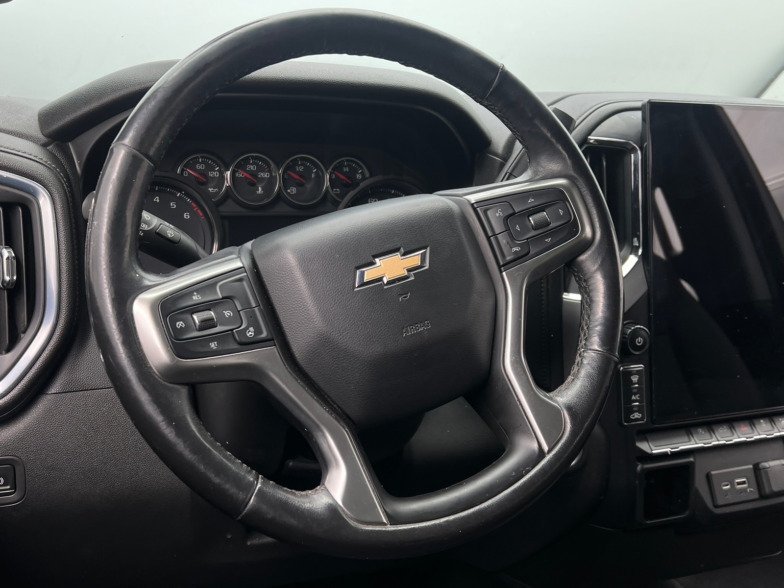 Thumbnail: 2019 Chevrolet Silverado 1500 - 5