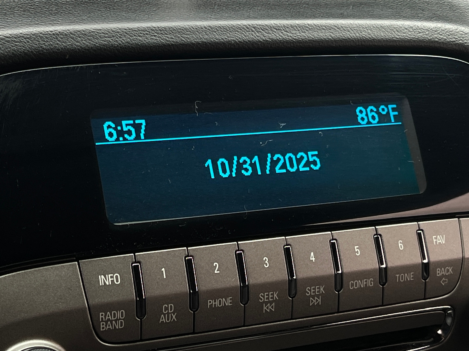 Thumbnail: 2015 Chevrolet Camaro - 3