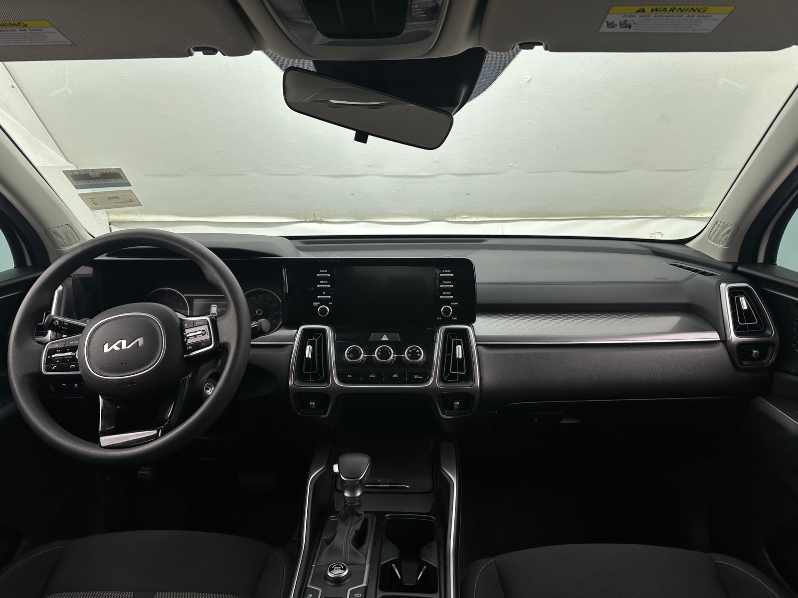 Thumbnail: 2023 Kia Sorento - 3