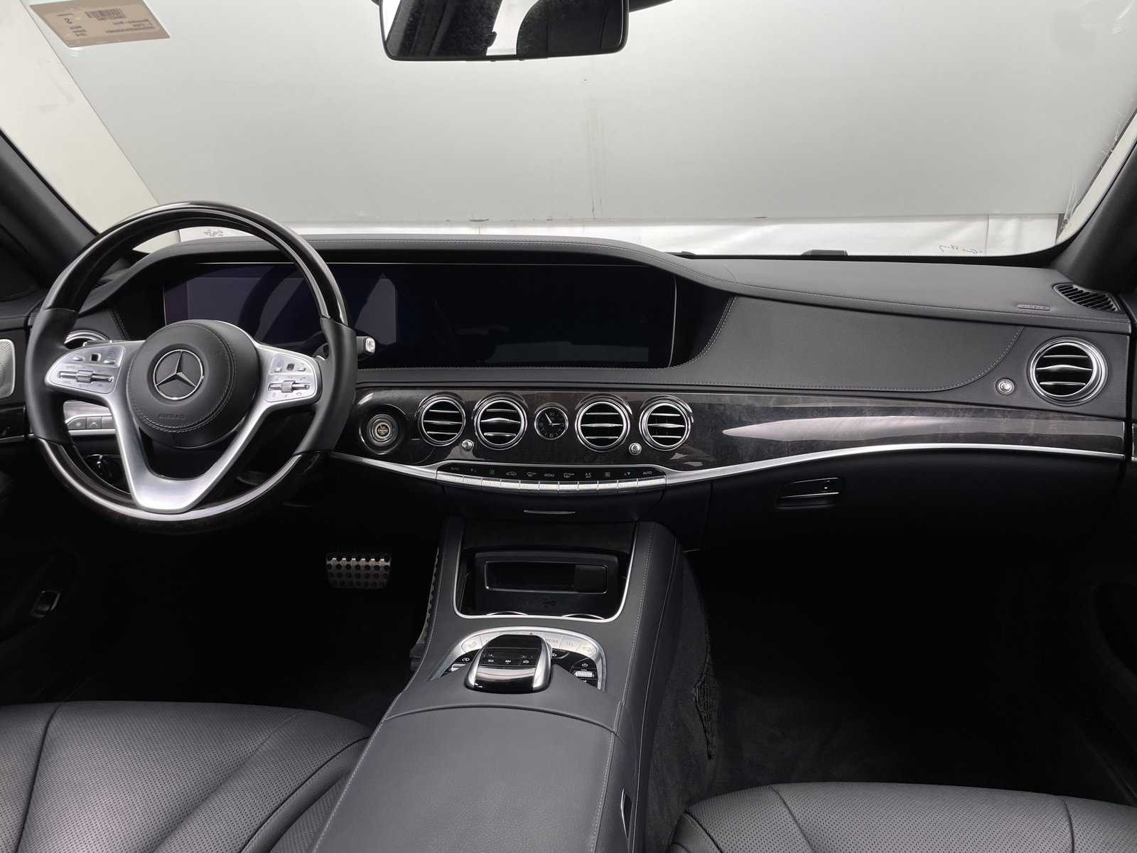 Thumbnail: 2018 Mercedes-Benz S-Class - 2