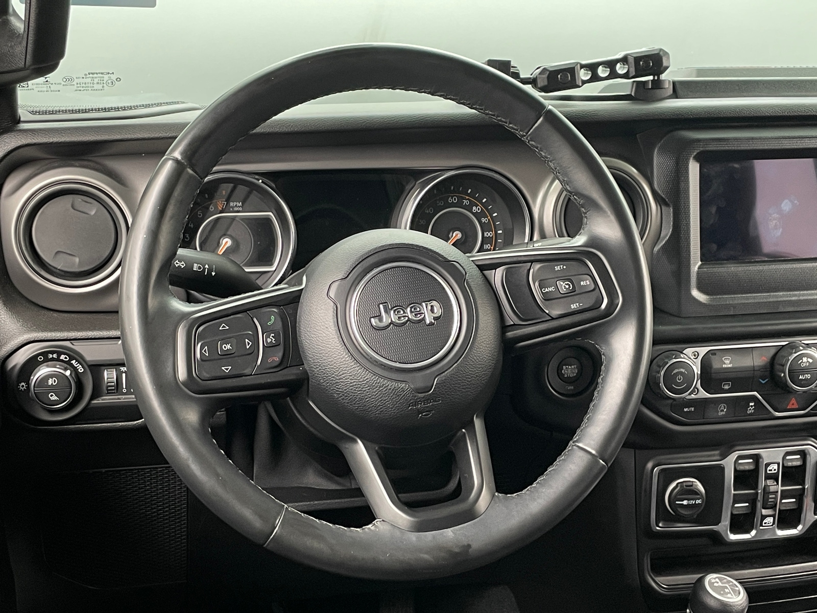 Thumbnail: 2021 Jeep Gladiator - 4