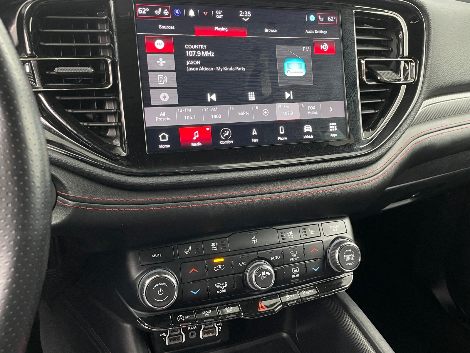 Thumbnail: 2024 Dodge Durango - 3