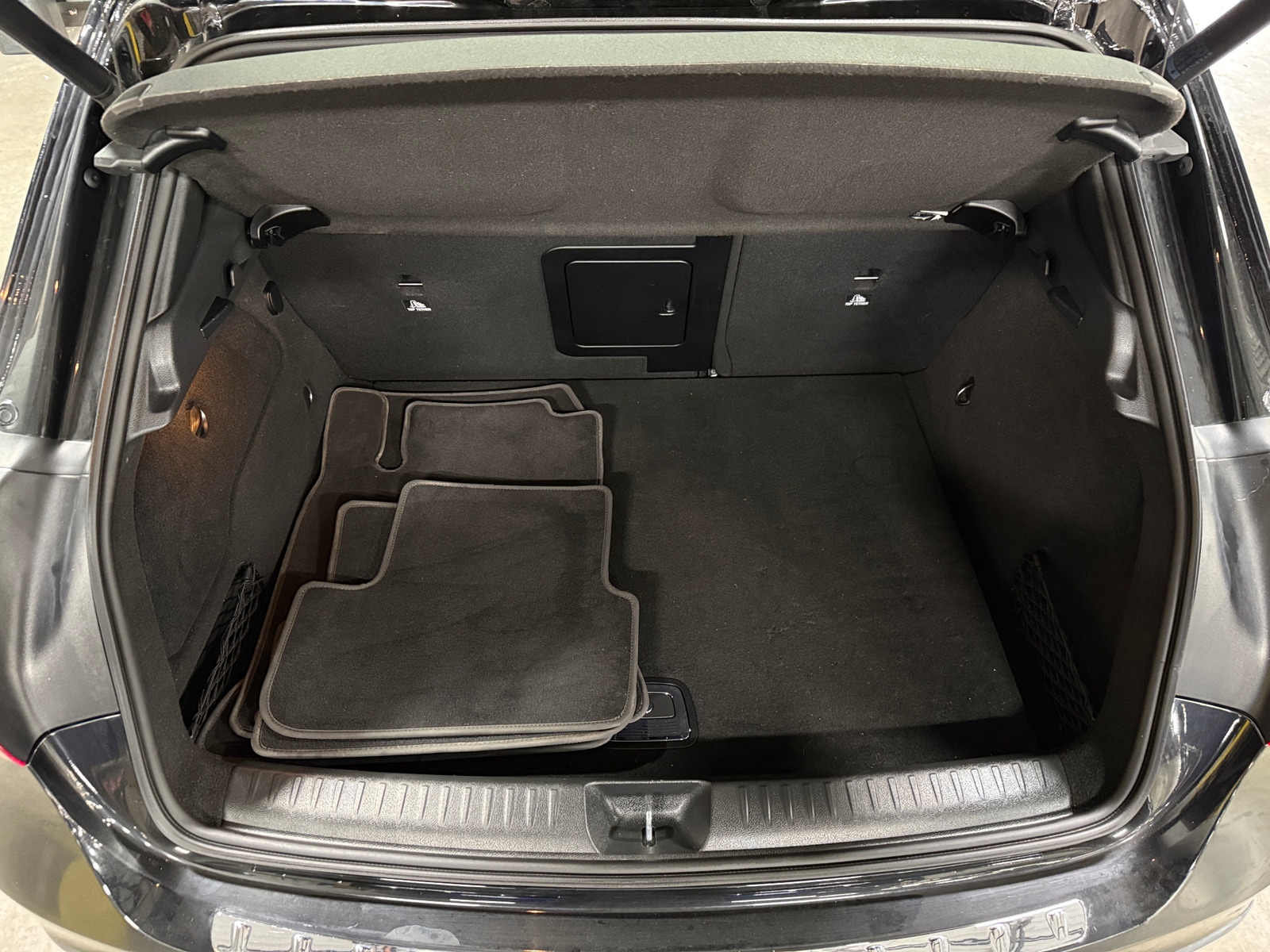 Thumbnail: 2020 Mercedes-Benz GLA - 6