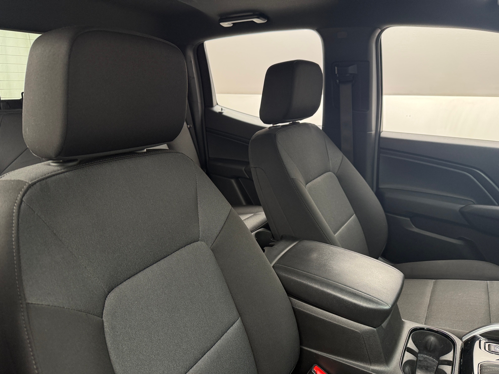 Thumbnail: 2023 Chevrolet Colorado - 2