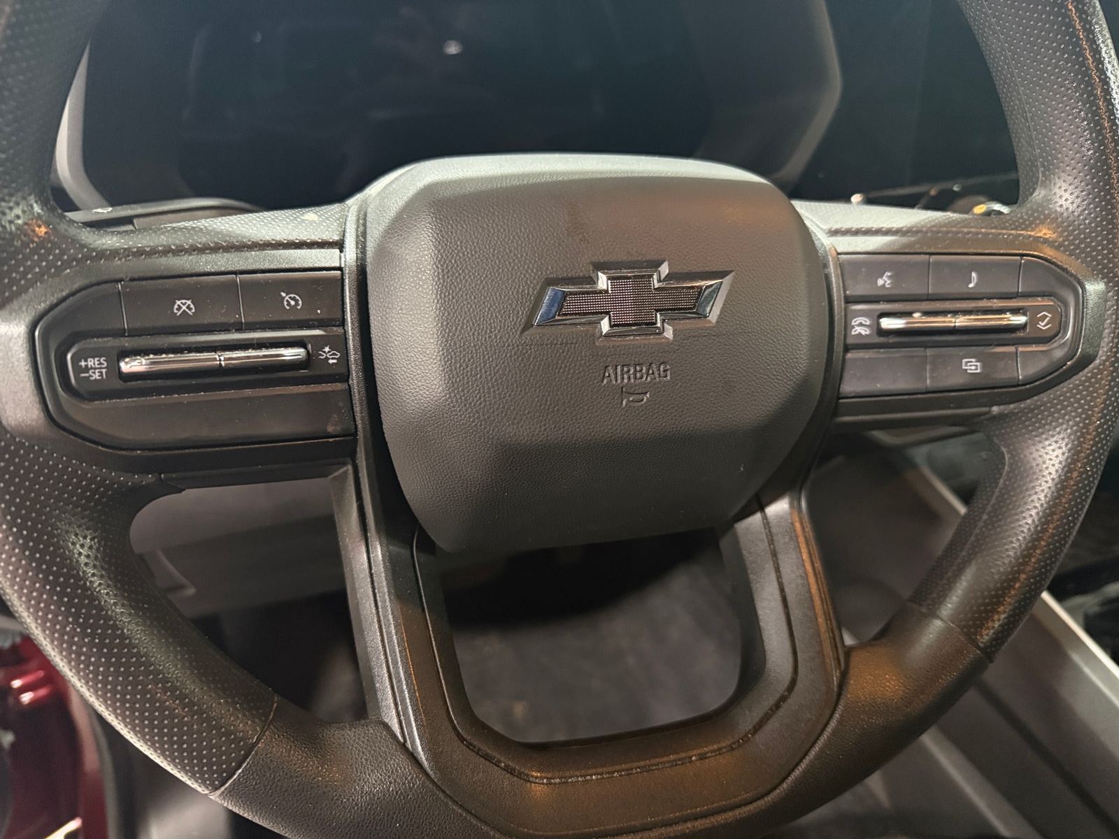 Thumbnail: 2023 Chevrolet Colorado - 5