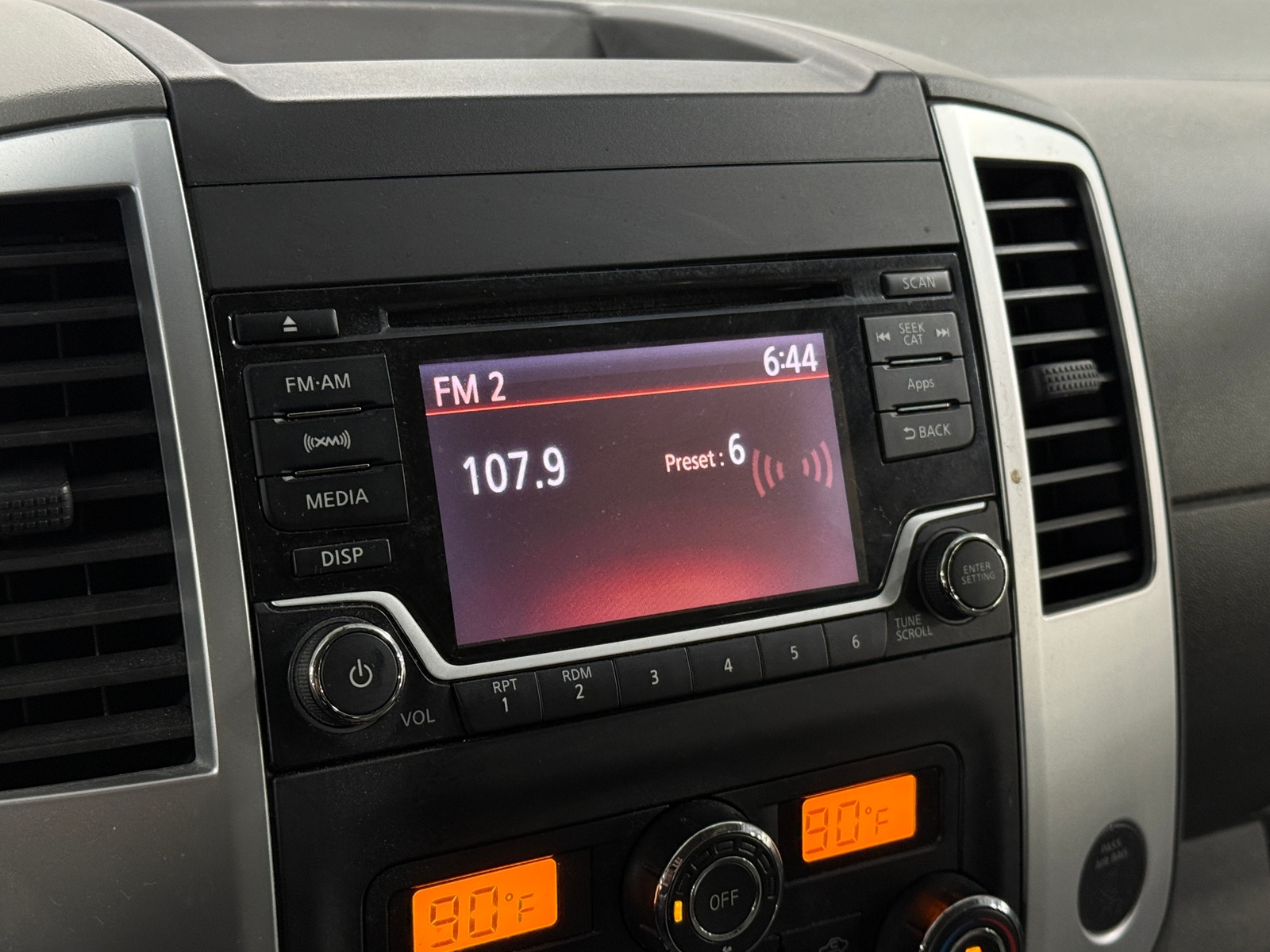 Thumbnail: 2015 Nissan Frontier - 4