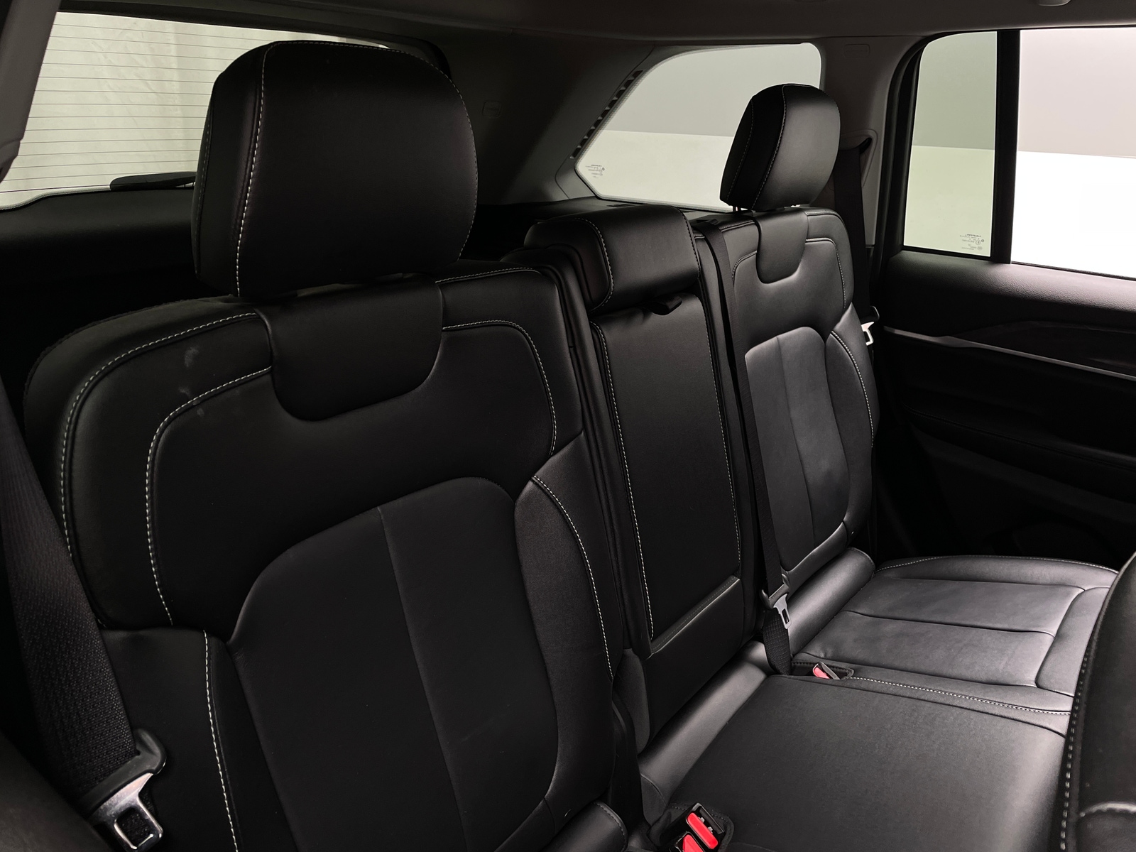 Thumbnail: 2022 Jeep Grand Cherokee - 5