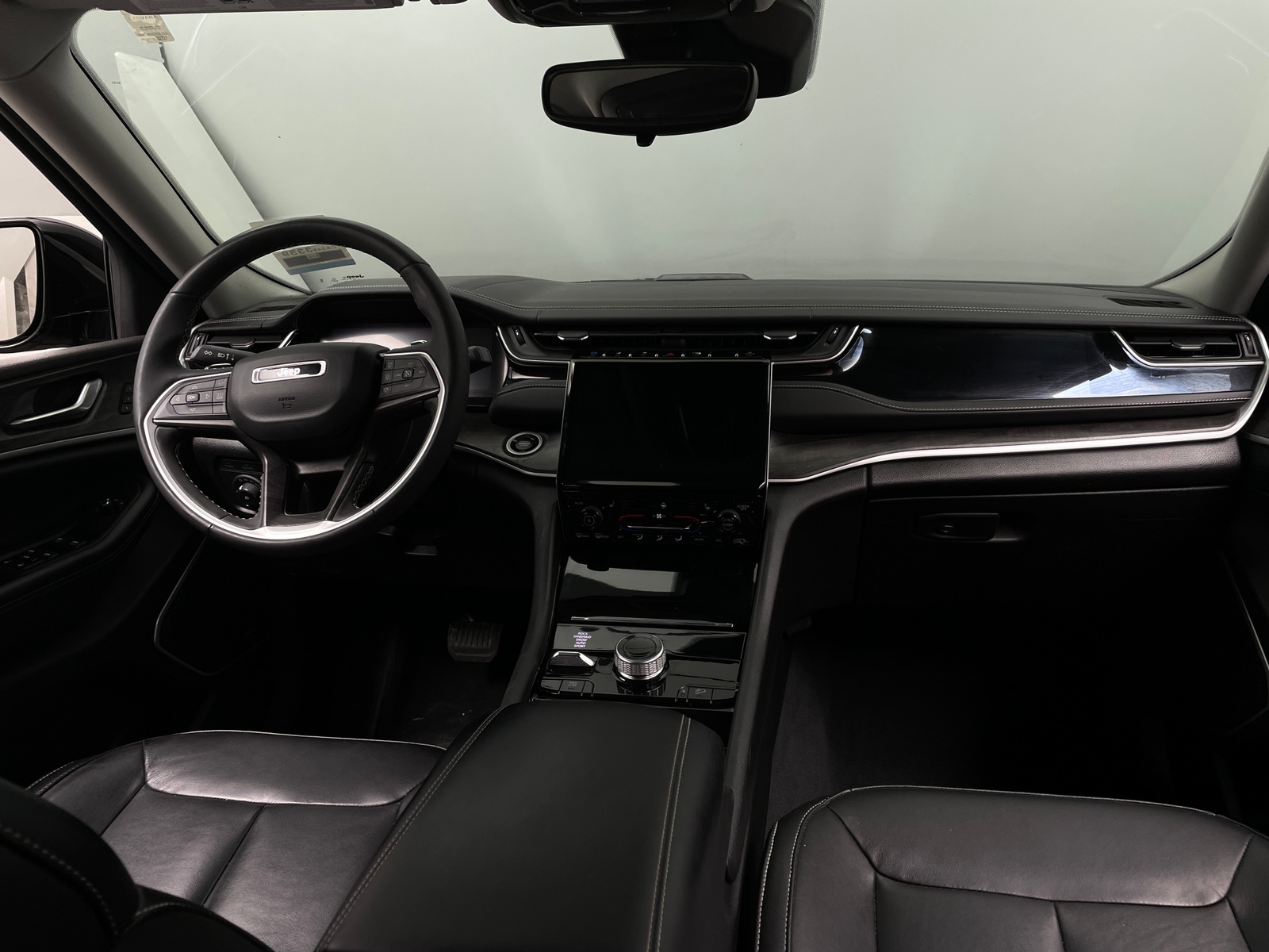 Thumbnail: 2022 Jeep Grand Cherokee - 2