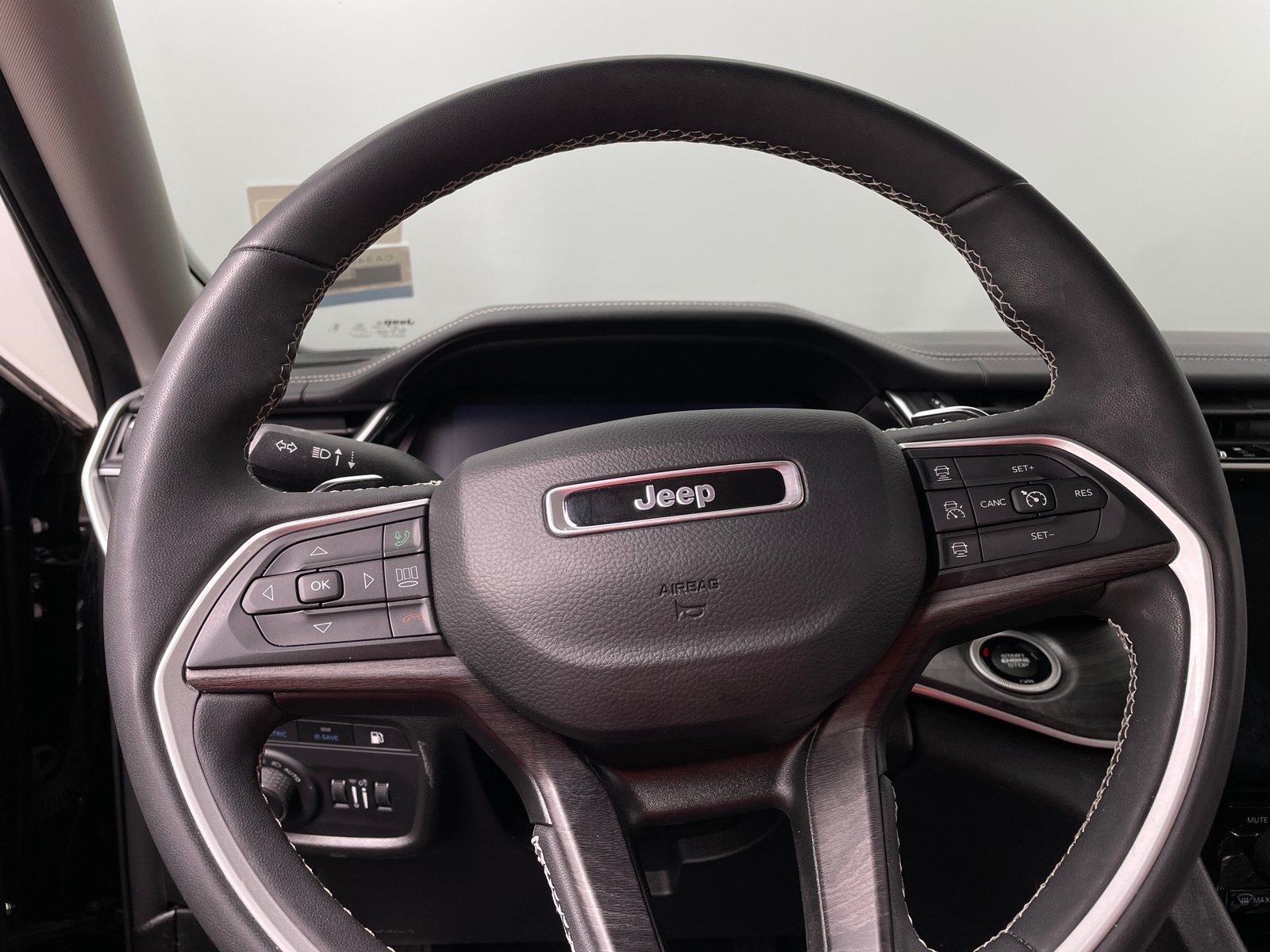 Thumbnail: 2022 Jeep Grand Cherokee - 4