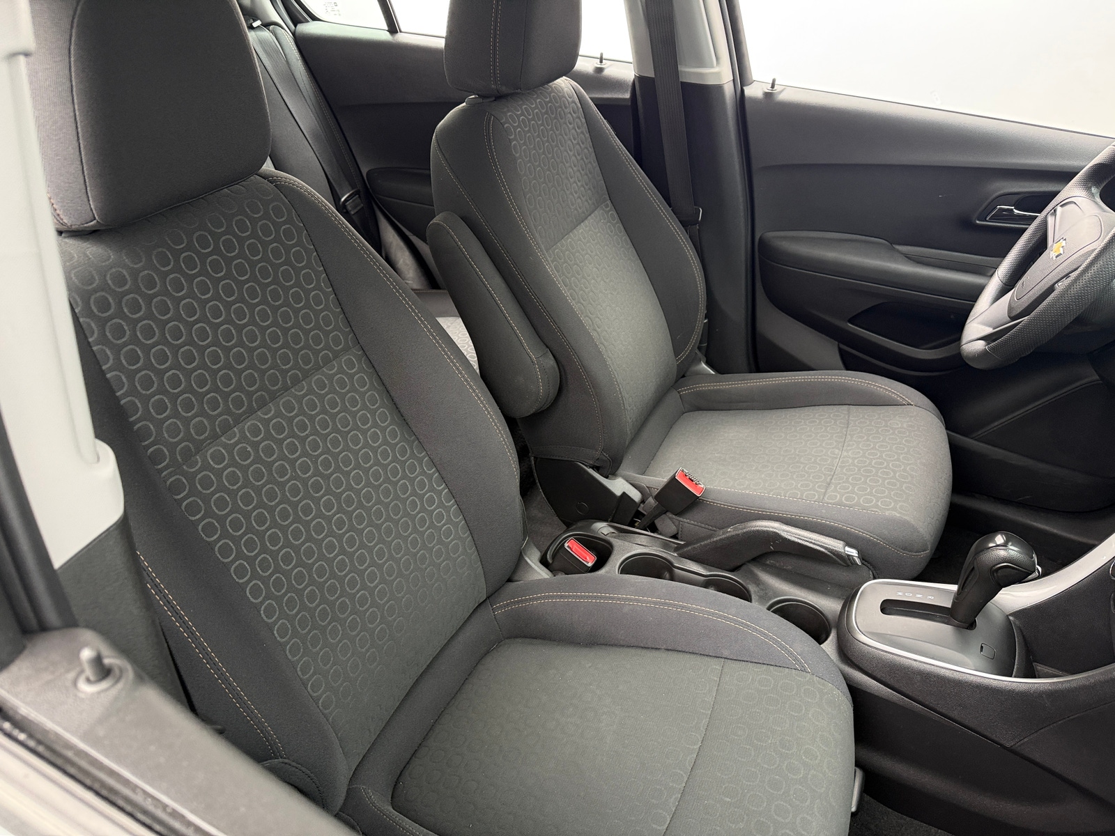 Thumbnail: 2020 Chevrolet Trax - 2