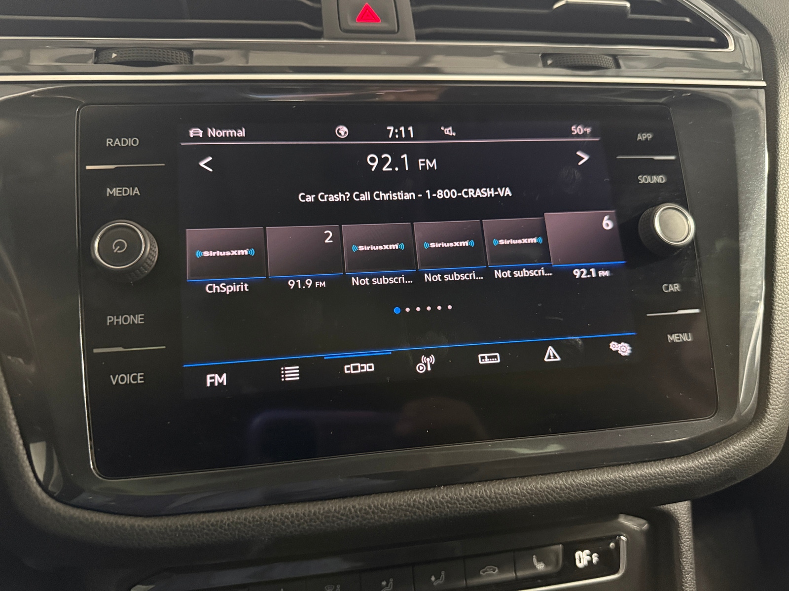 Thumbnail: 2021 Volkswagen Tiguan - 3