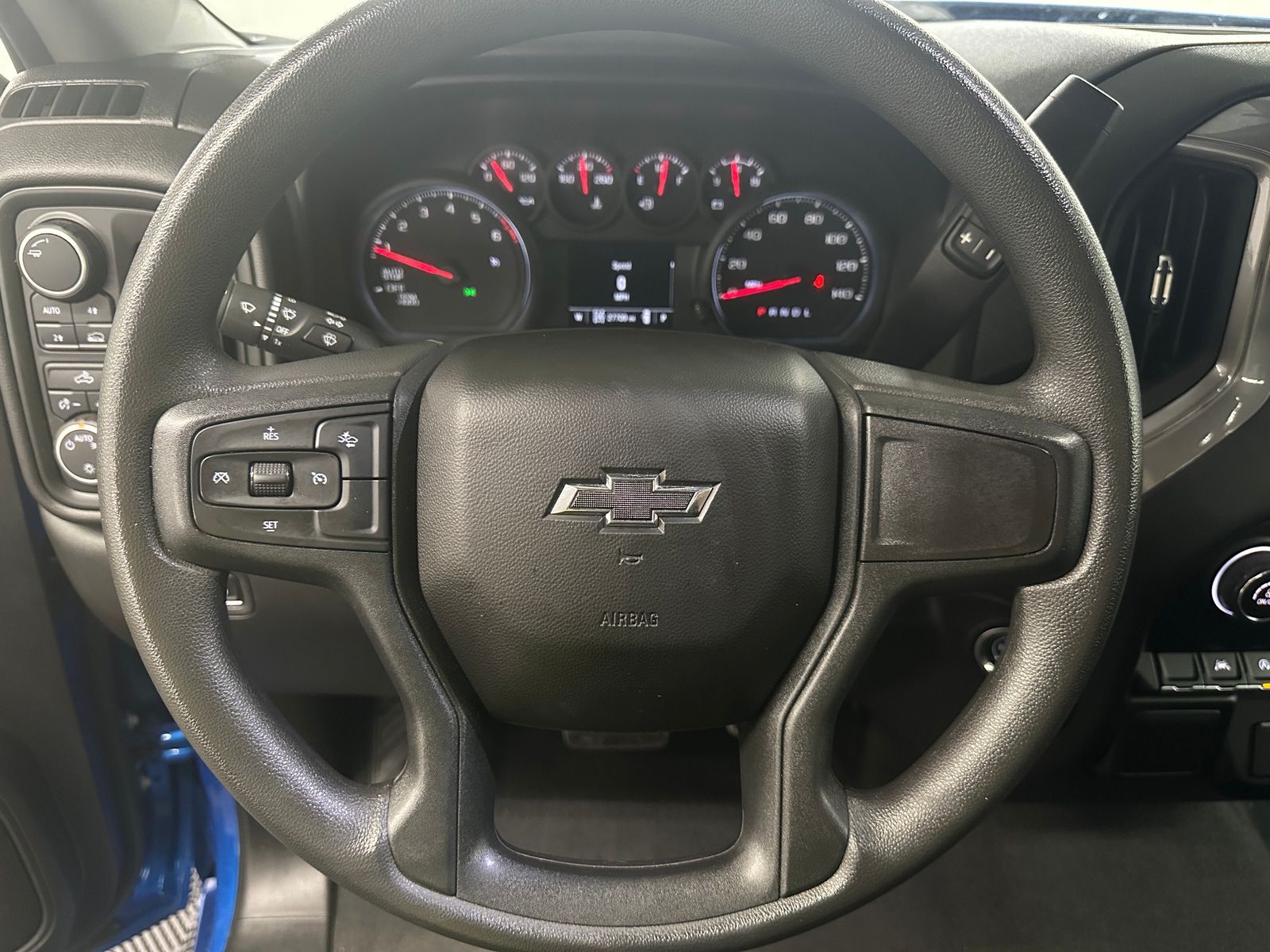 Thumbnail: 2023 Chevrolet Silverado 1500 - 5