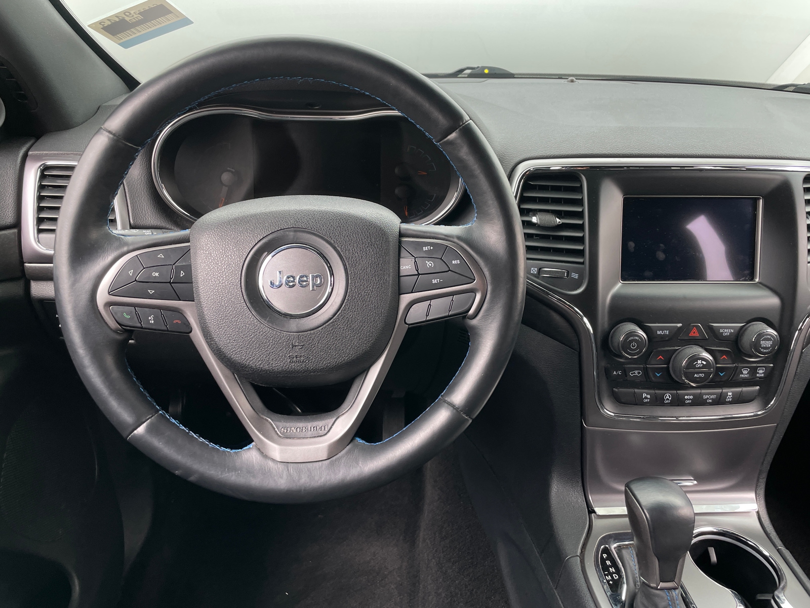 Thumbnail: 2018 Jeep Grand Cherokee - 5