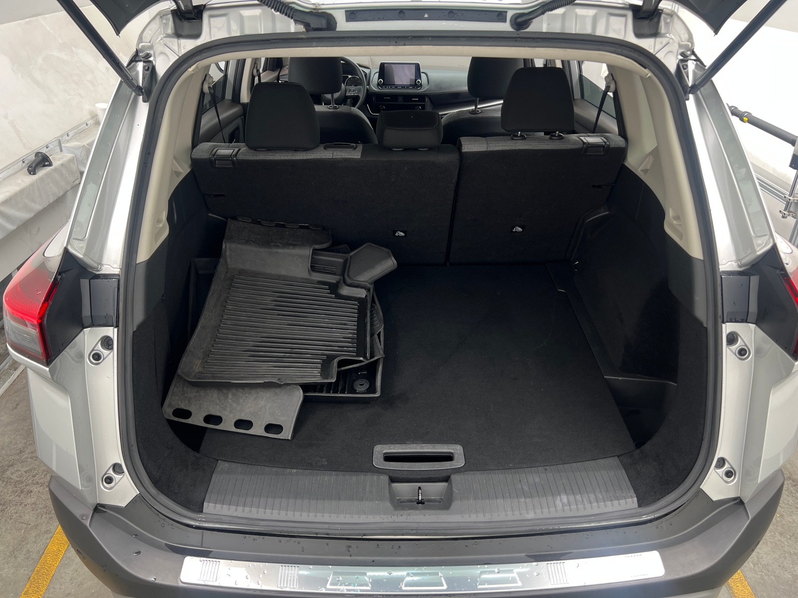 Thumbnail: 2023 Nissan Rogue - 7