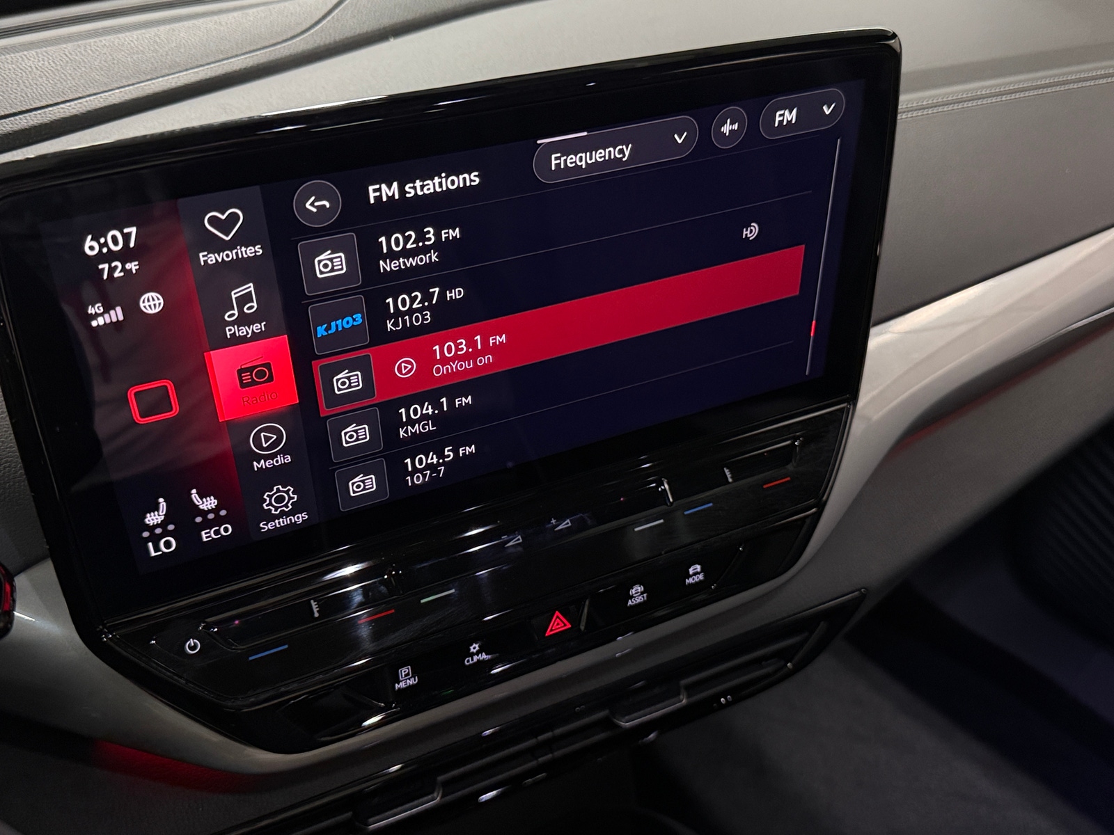 Thumbnail: 2023 Volkswagen ID.4 - 3