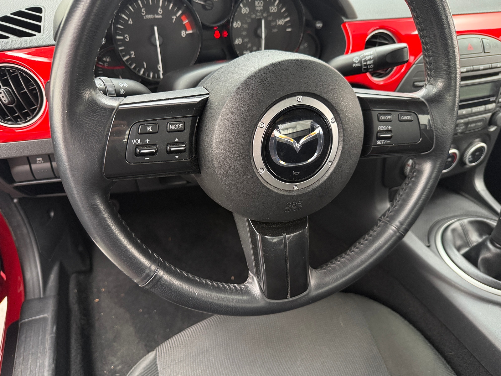 Thumbnail: 2013 Mazda MX-5 Miata - 5