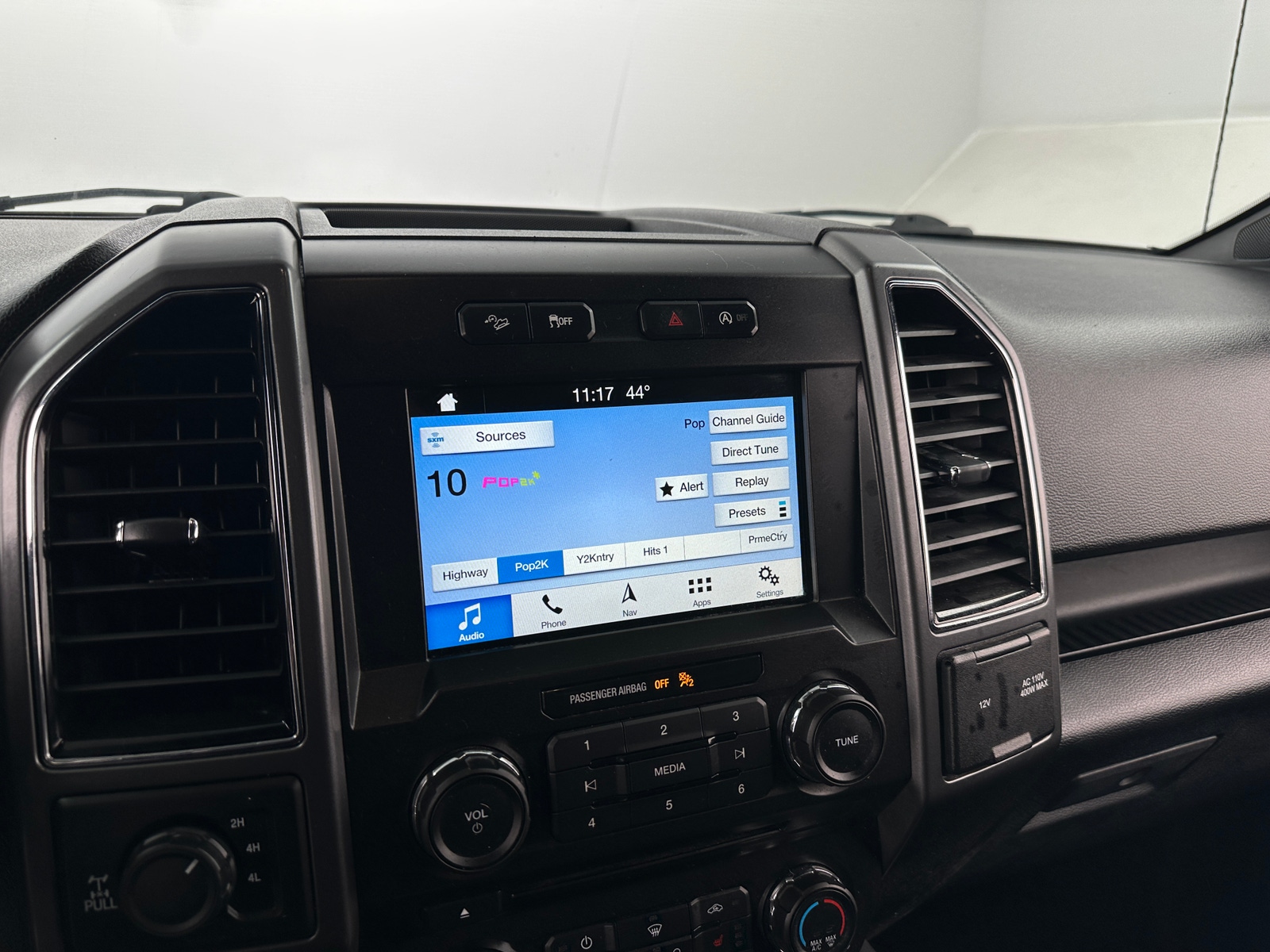 Thumbnail: 2018 Ford Econoline - 4