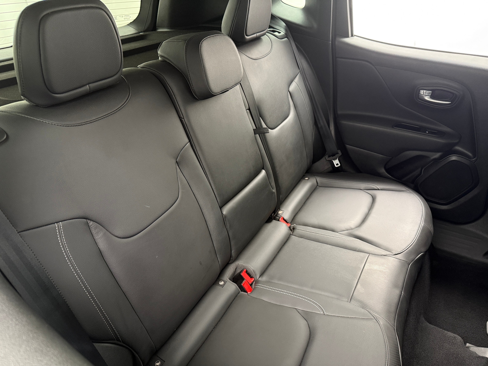 Thumbnail: 2021 Jeep Renegade - 5