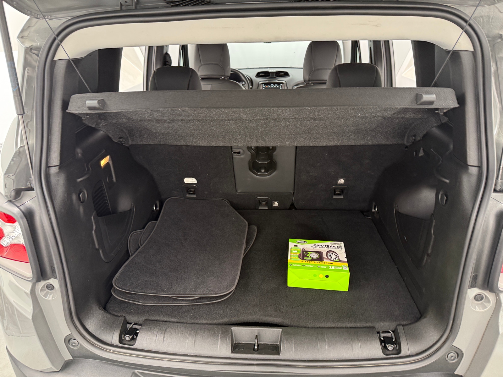 Thumbnail: 2021 Jeep Renegade - 6