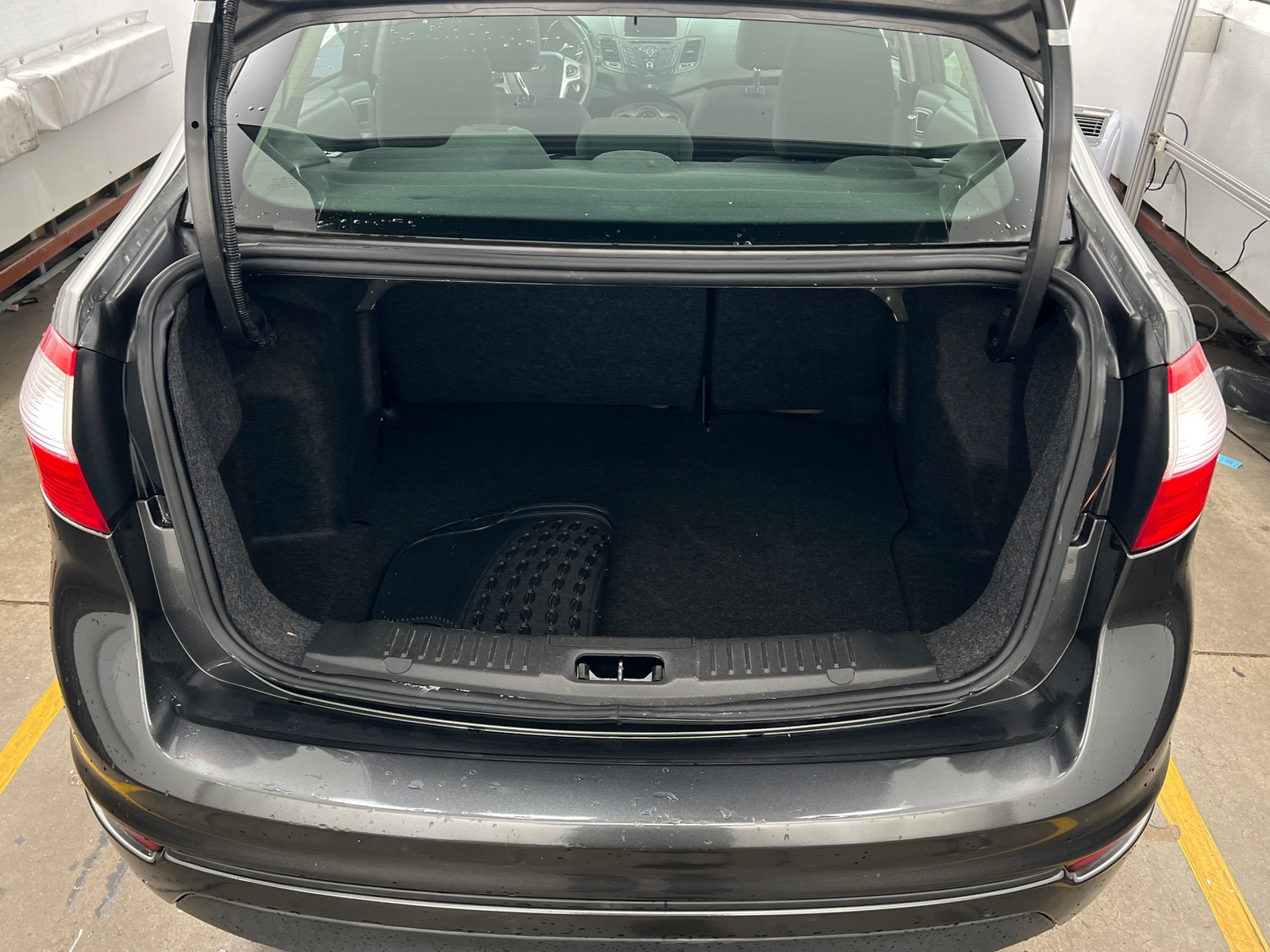 Thumbnail: 2018 Ford Fiesta - 7