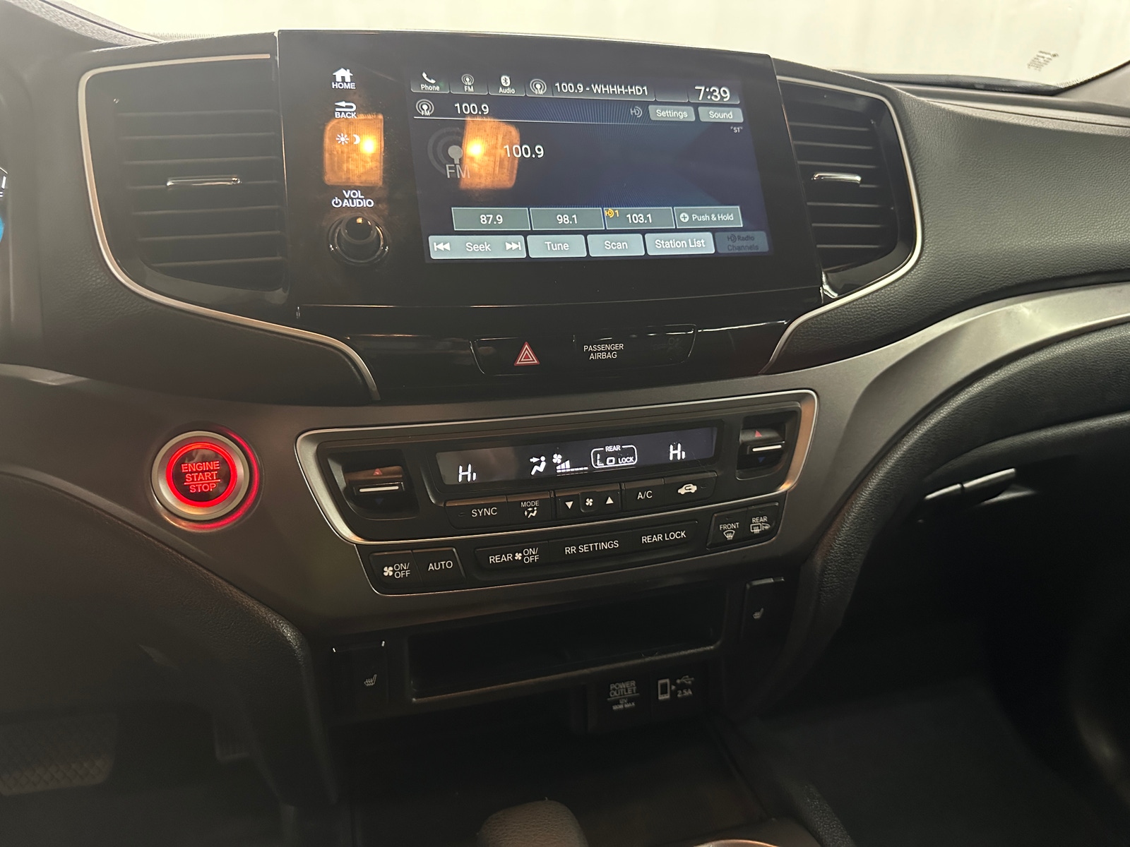 Thumbnail: 2020 Honda Pilot - 3